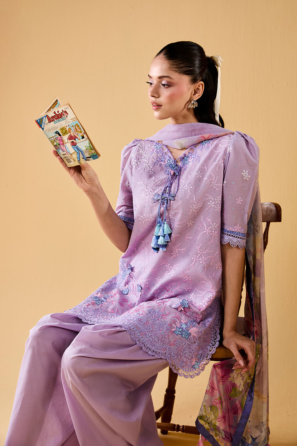 Vital Luxury Lawn Vol-2 – D-1B