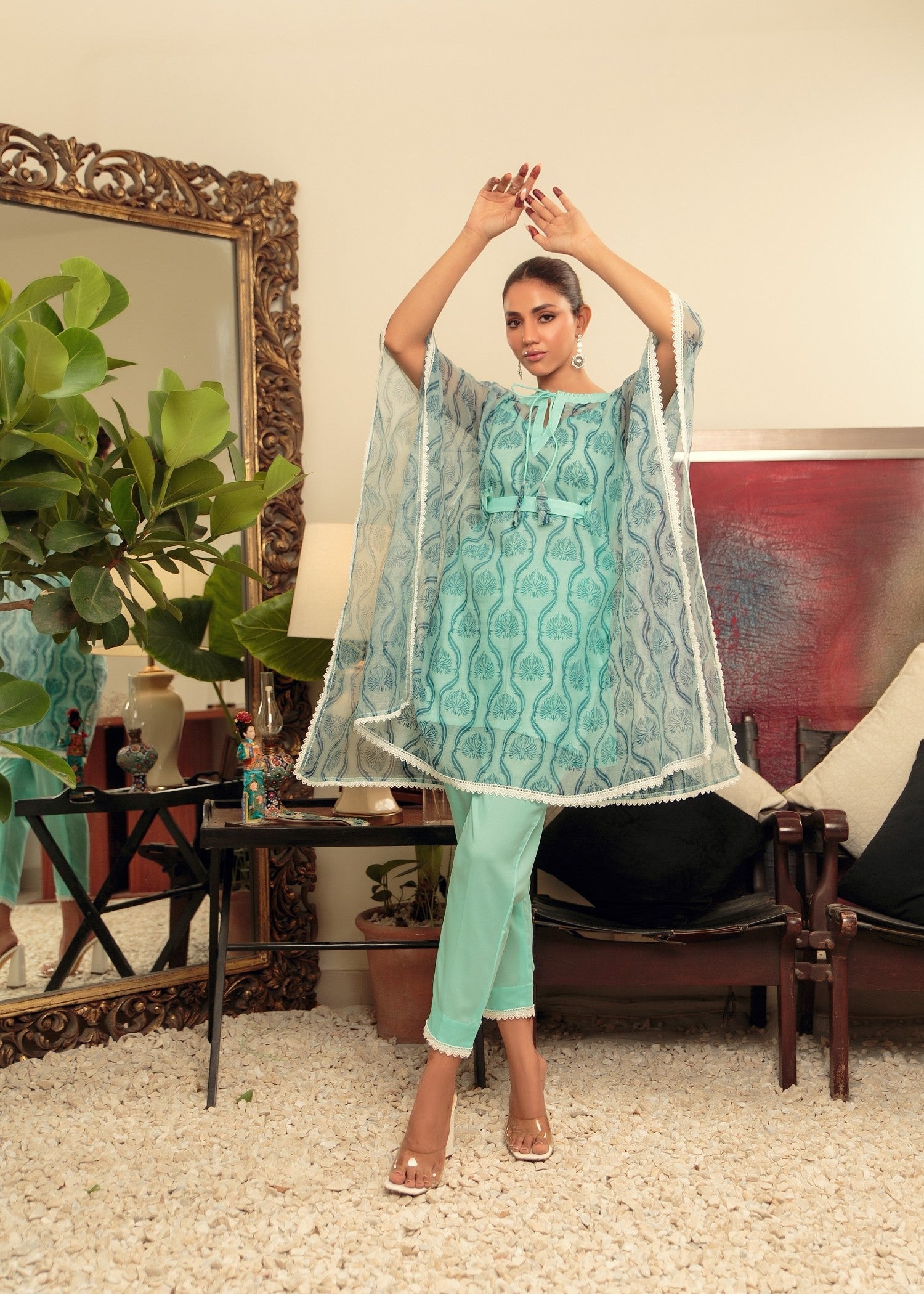 khaddi net Kaftan in Light blue