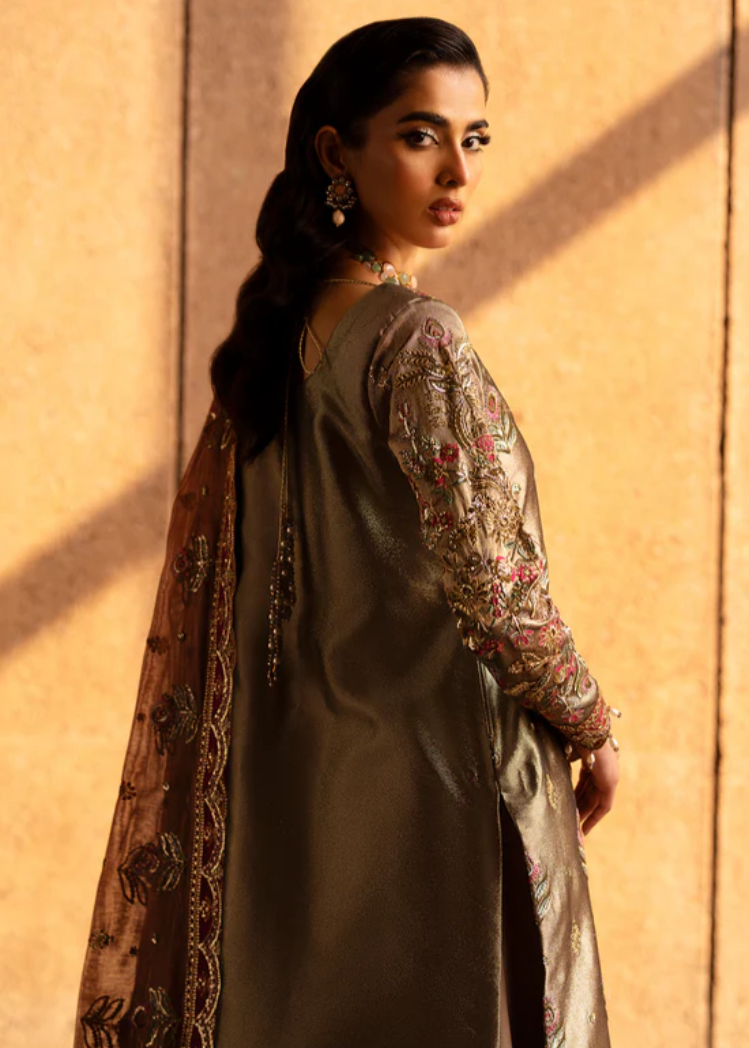 masuri Unstitched in Camel brown