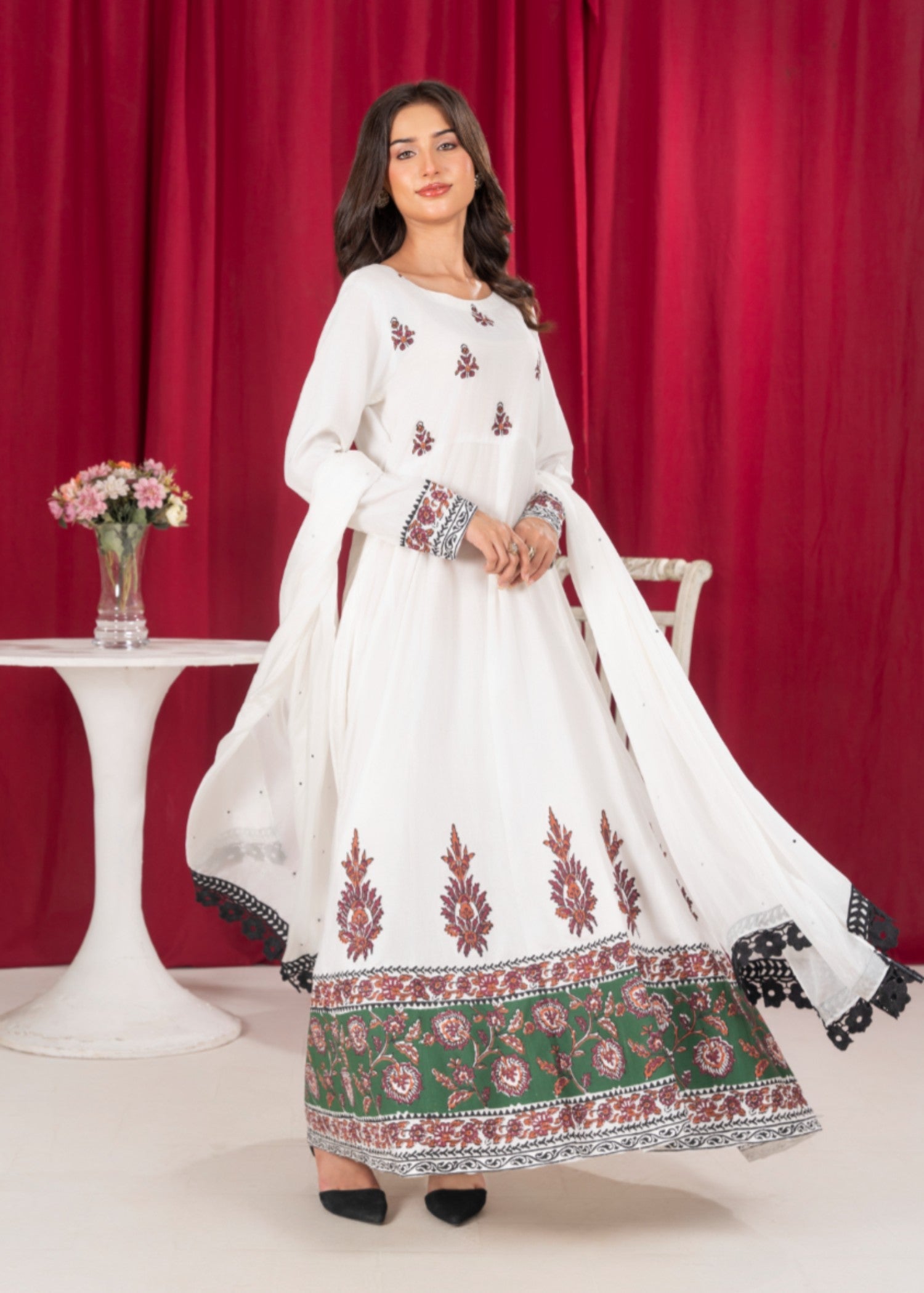 silk finish lawn Pishwas in Off-white
