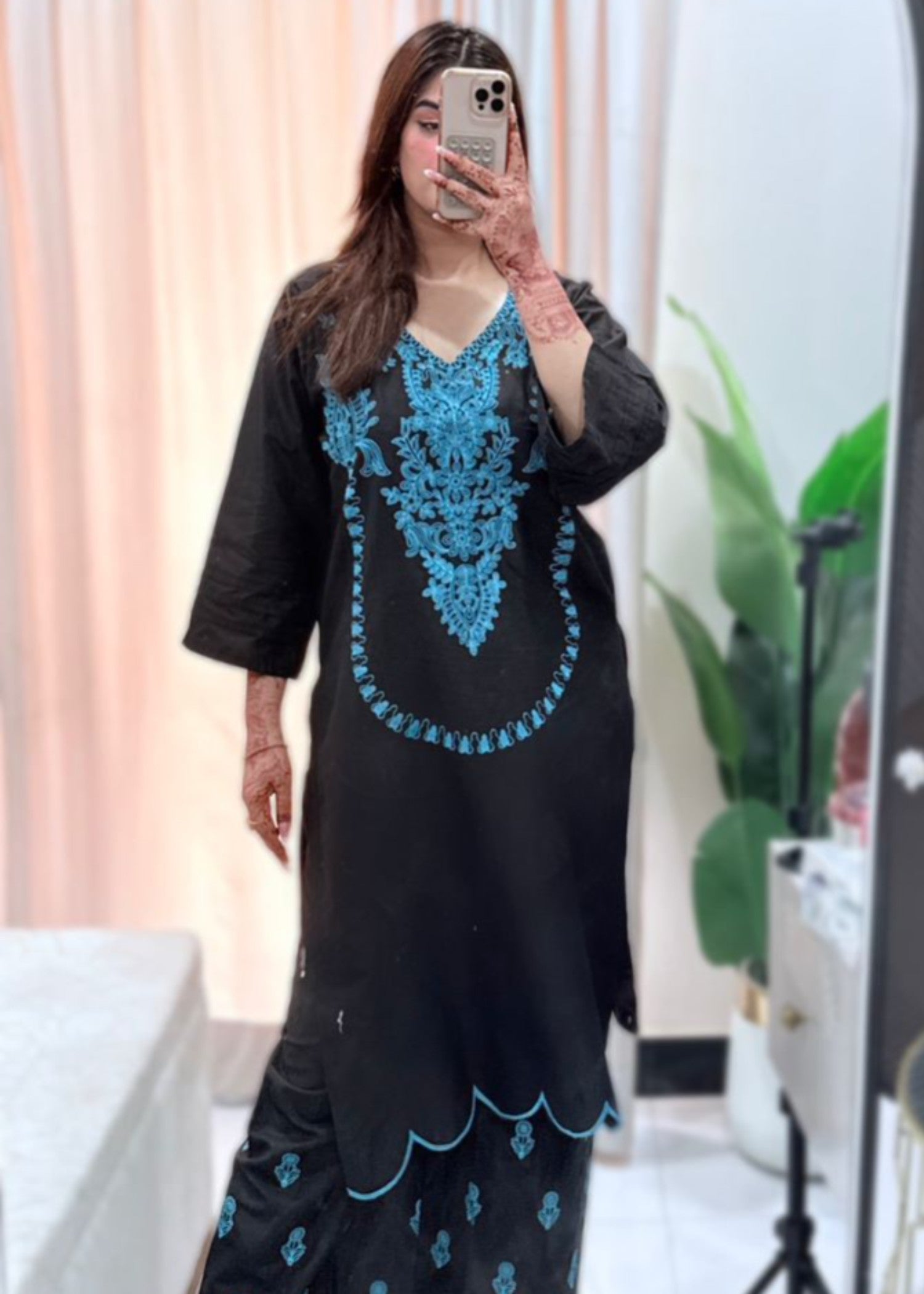 slub lawn Kurta Set in Jet black