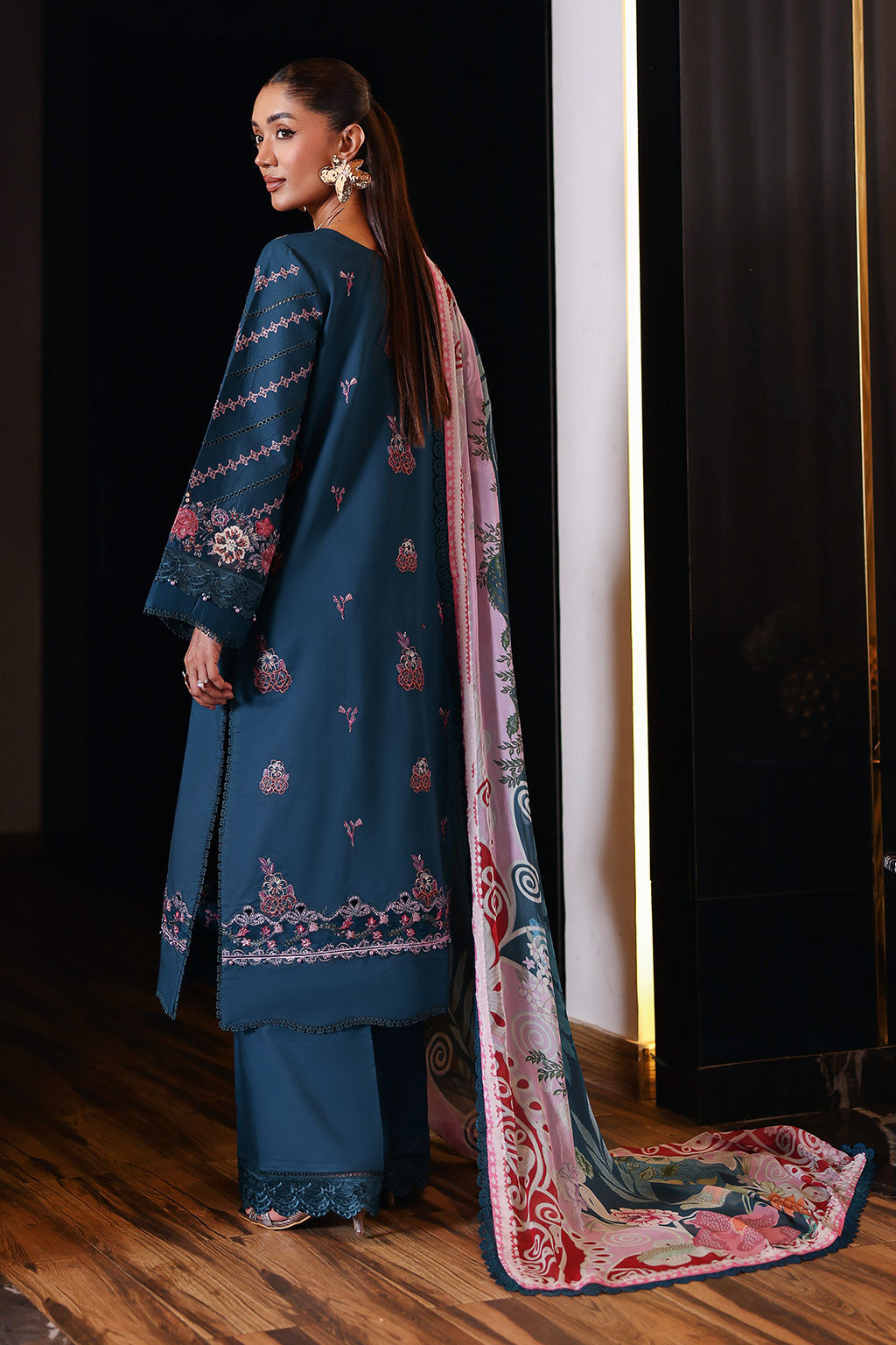 Andaaz Luxury Lawn – Z-1405