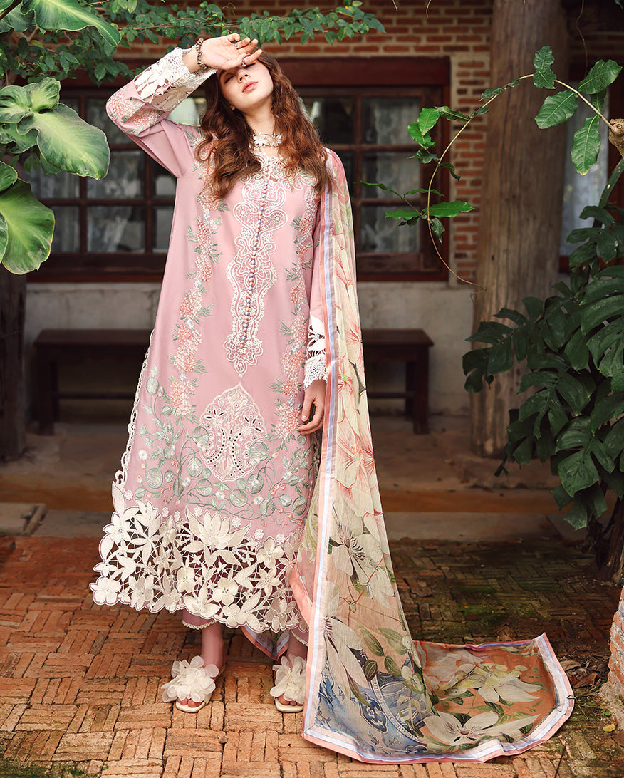 Secret Garden Lawn – Secret Petals