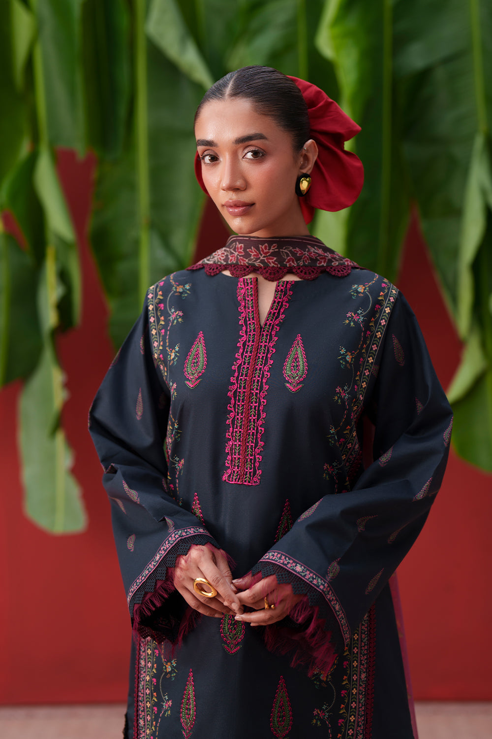 Laanem Luxury Lawn – AZAI-A-SRL26-03