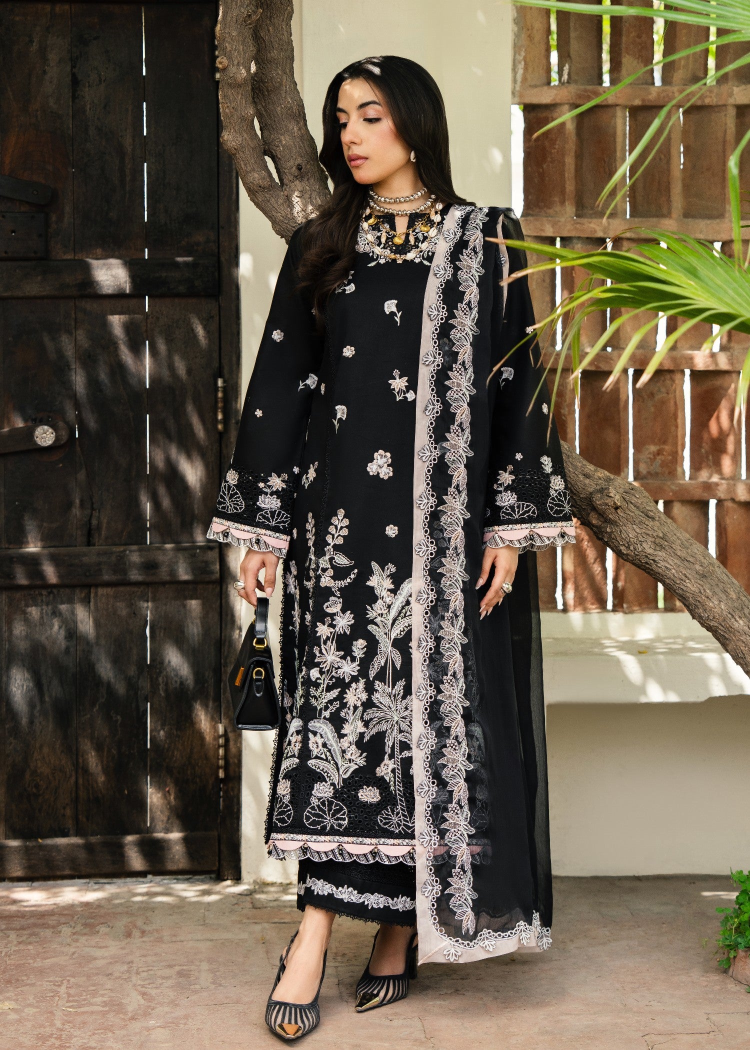 lawn Kurta Set in Black, ivory