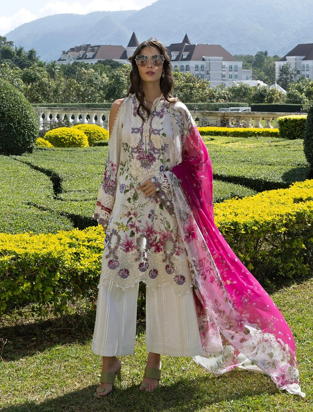 Signature Embroidered Lawn Prints – ESA-1A DUCHESS