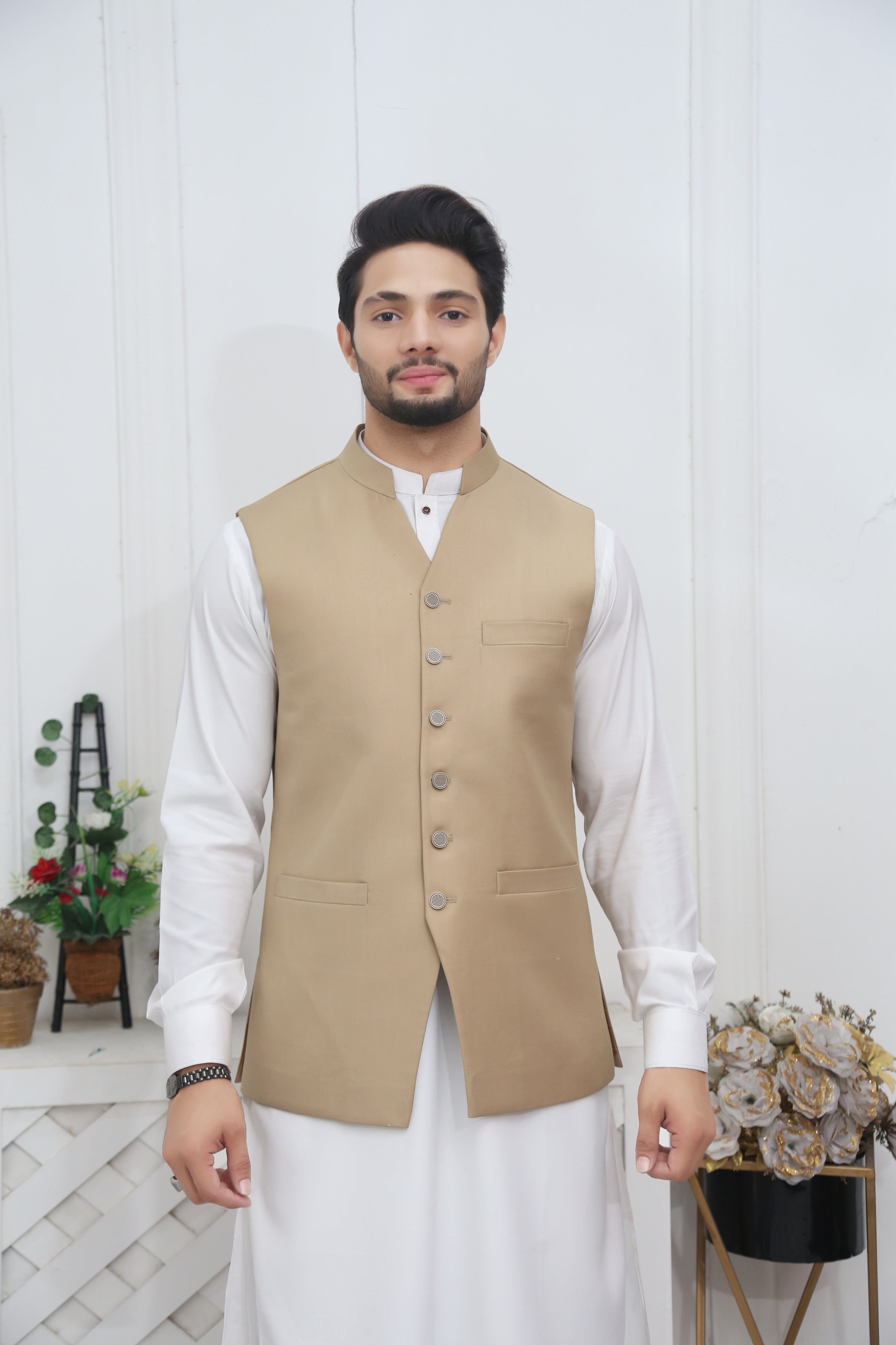 tropical Waistcoat in Beige