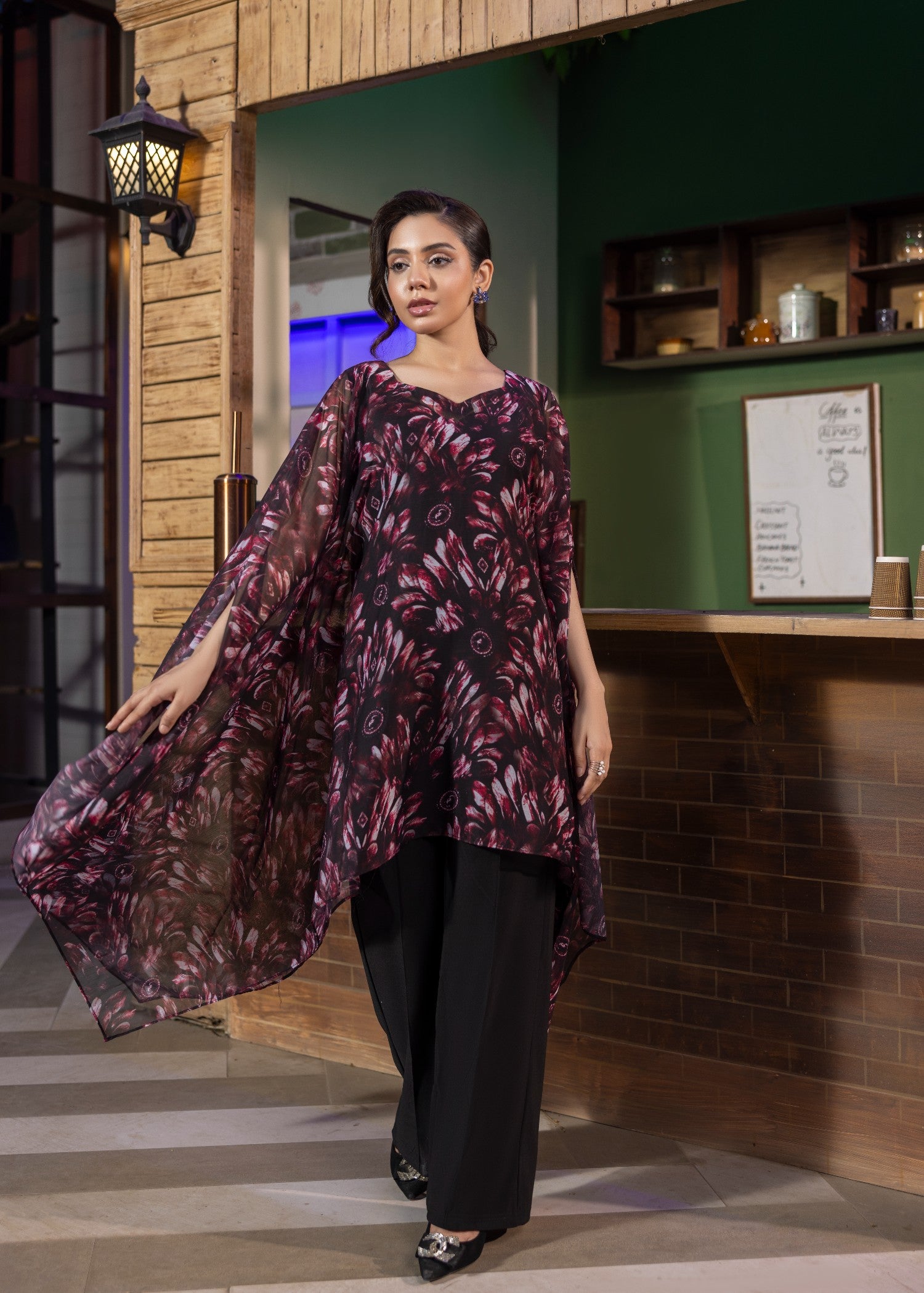 chiffon Kaftan in Black, magenta