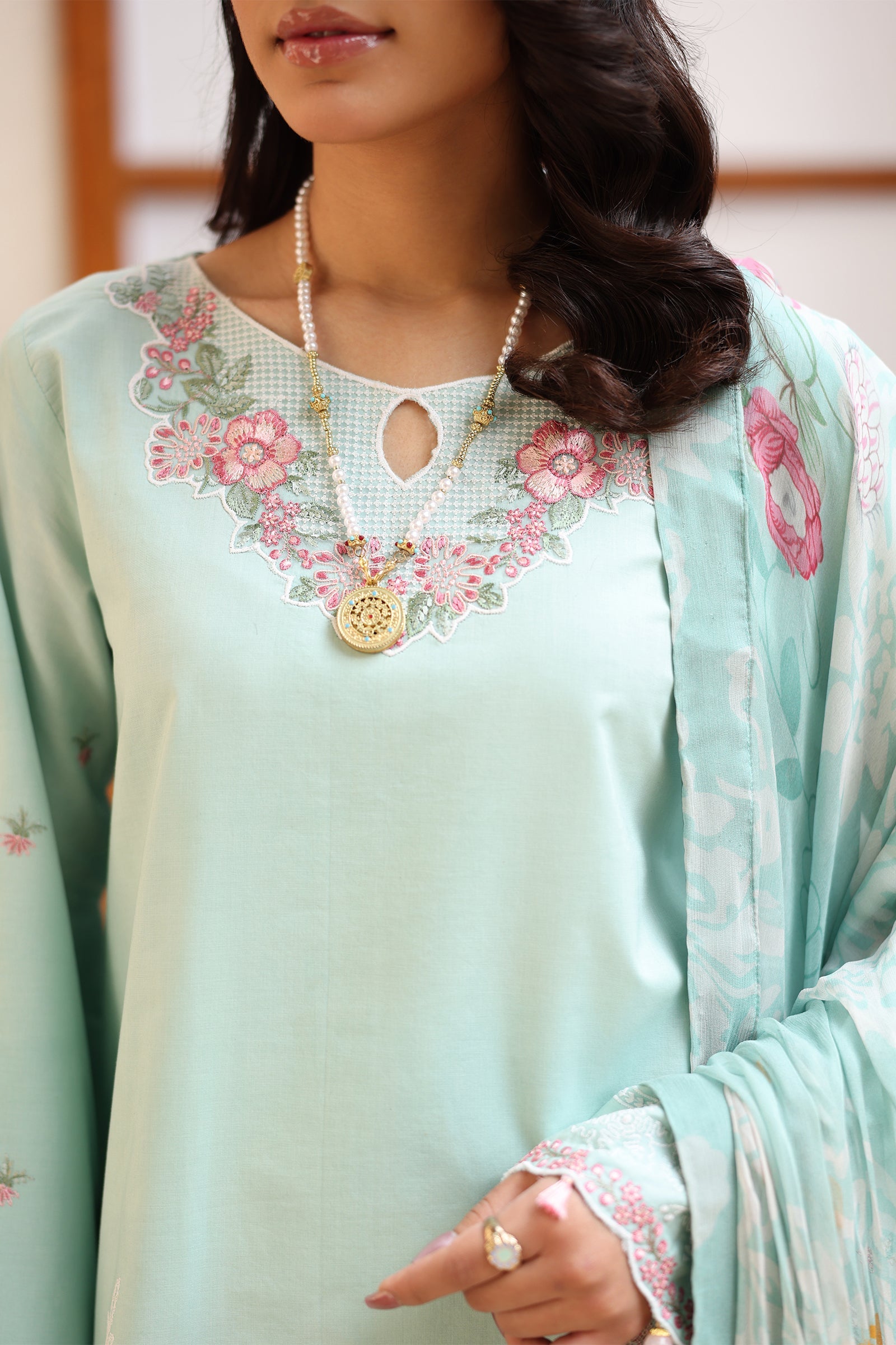 Raaya Rameen Lawn – AZURE