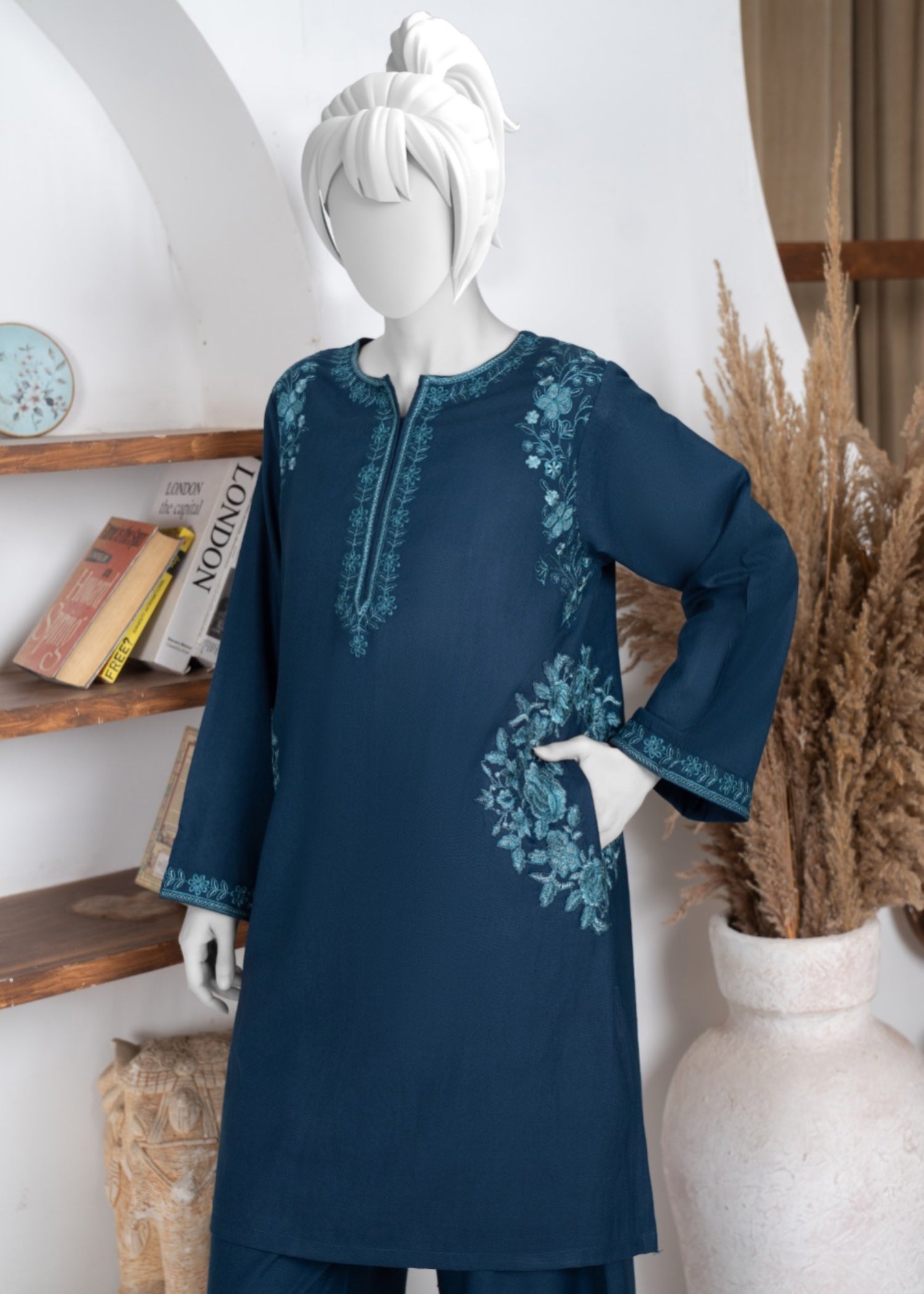 karandi Kurta Set in Teal