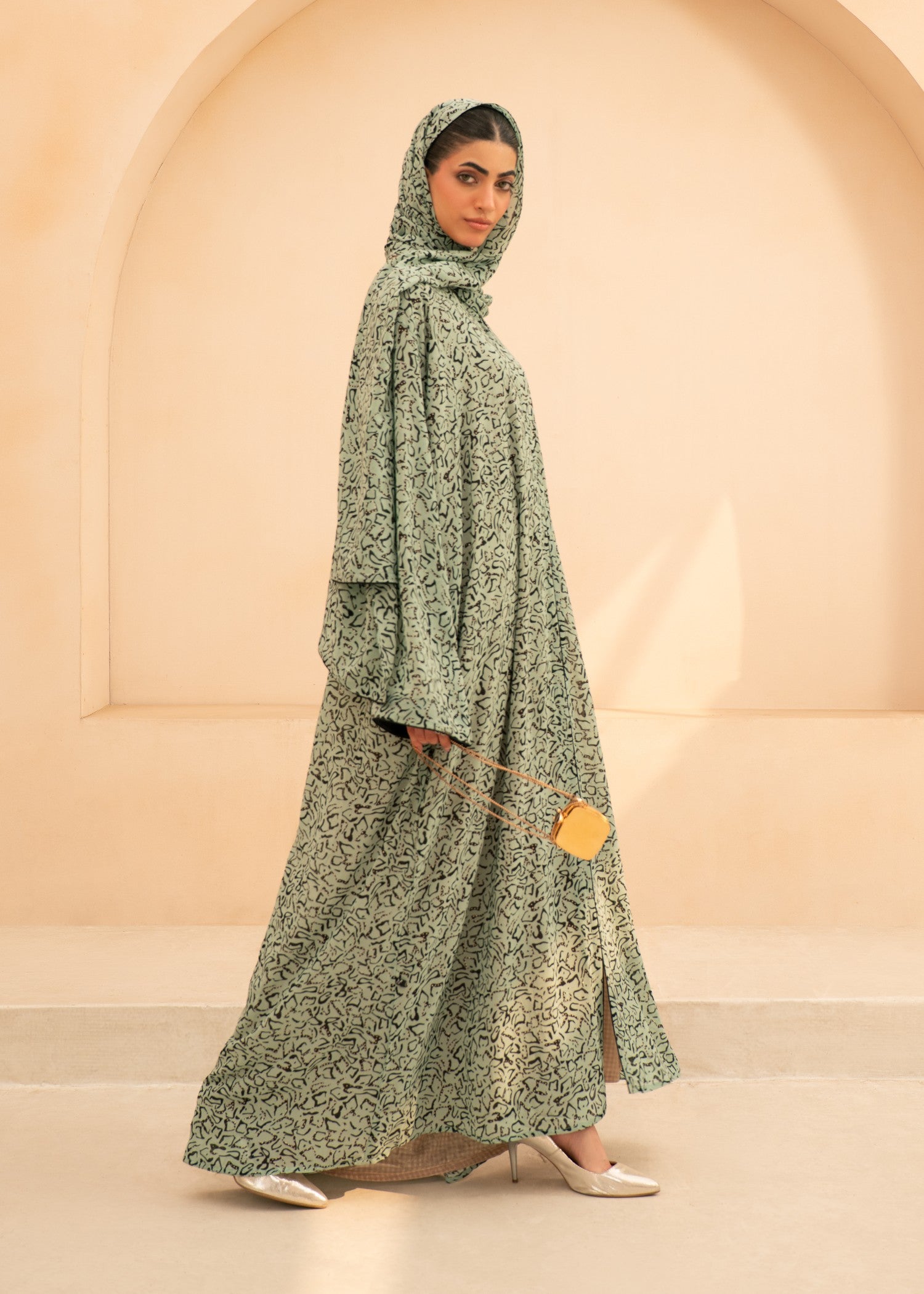 chiffon Abaya in Black, sage green, multi