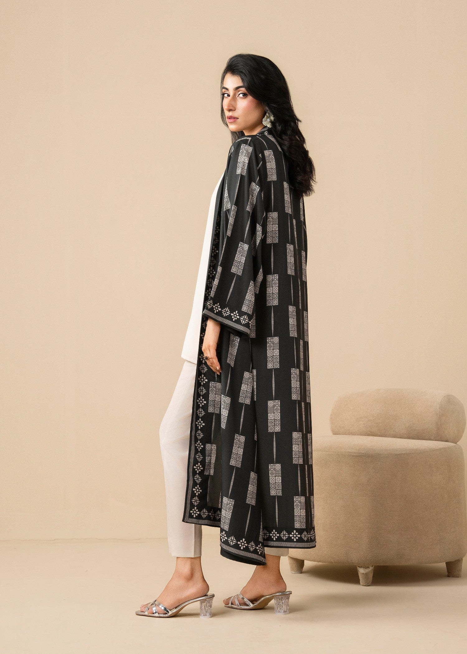 silk crepe Gown in Black