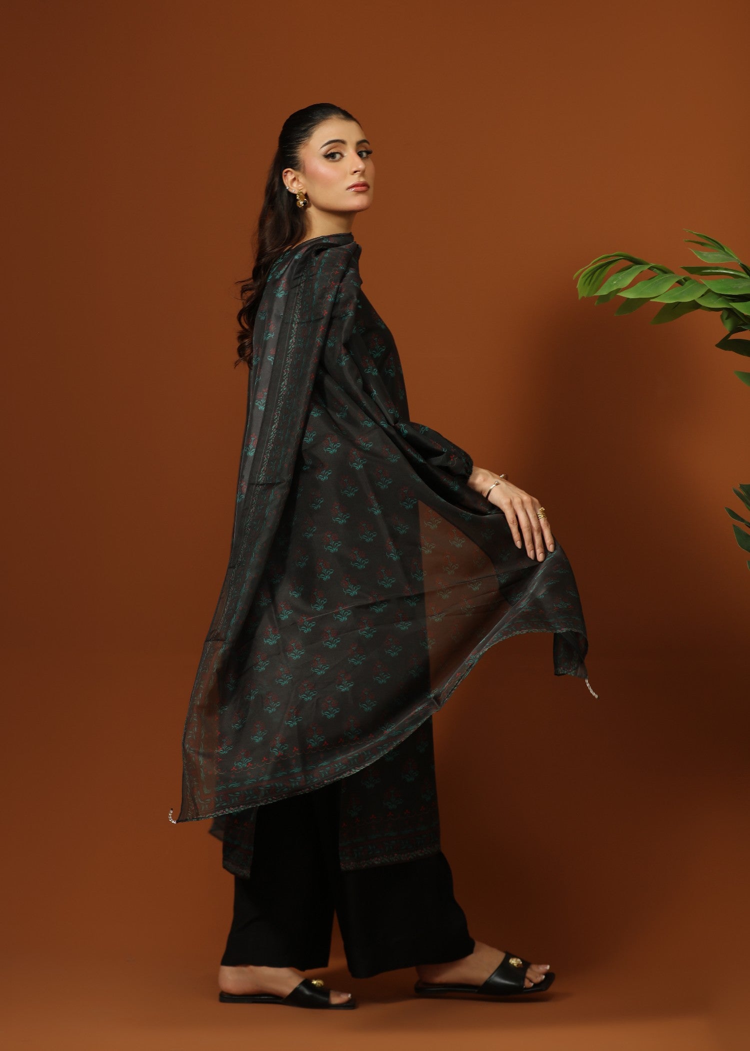 crepe silk Kurta Set in Black