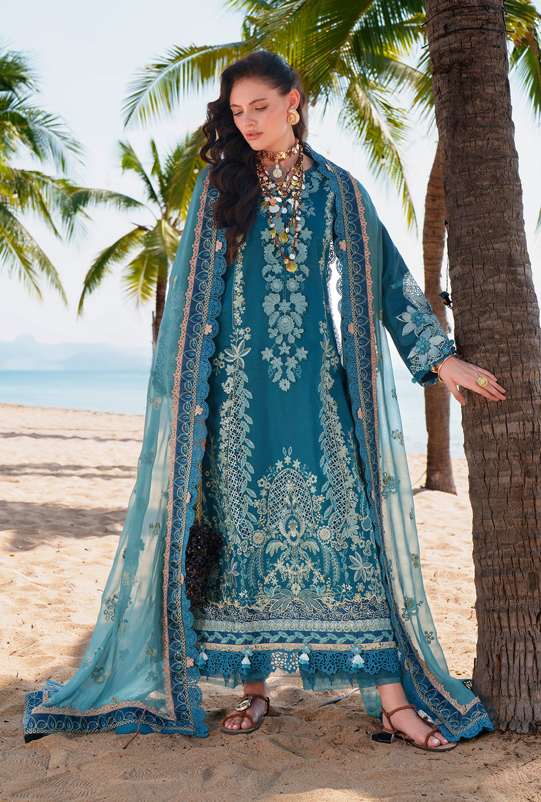 AJR Evara Luxury Lawn – Maela