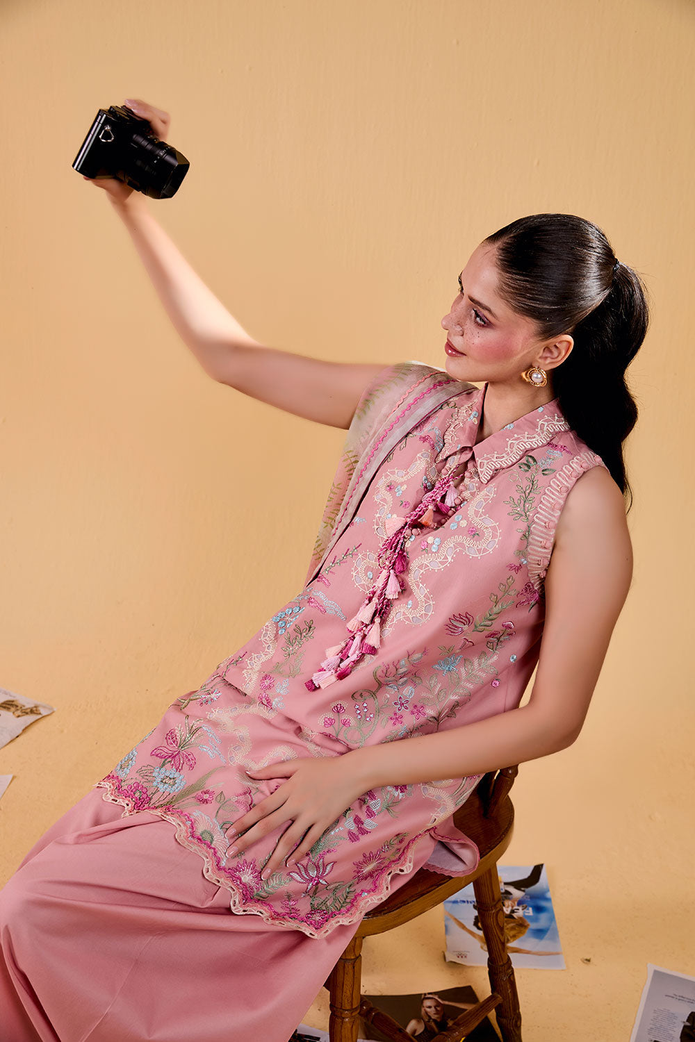 Vital Luxury Lawn Vol-2 – D-6B