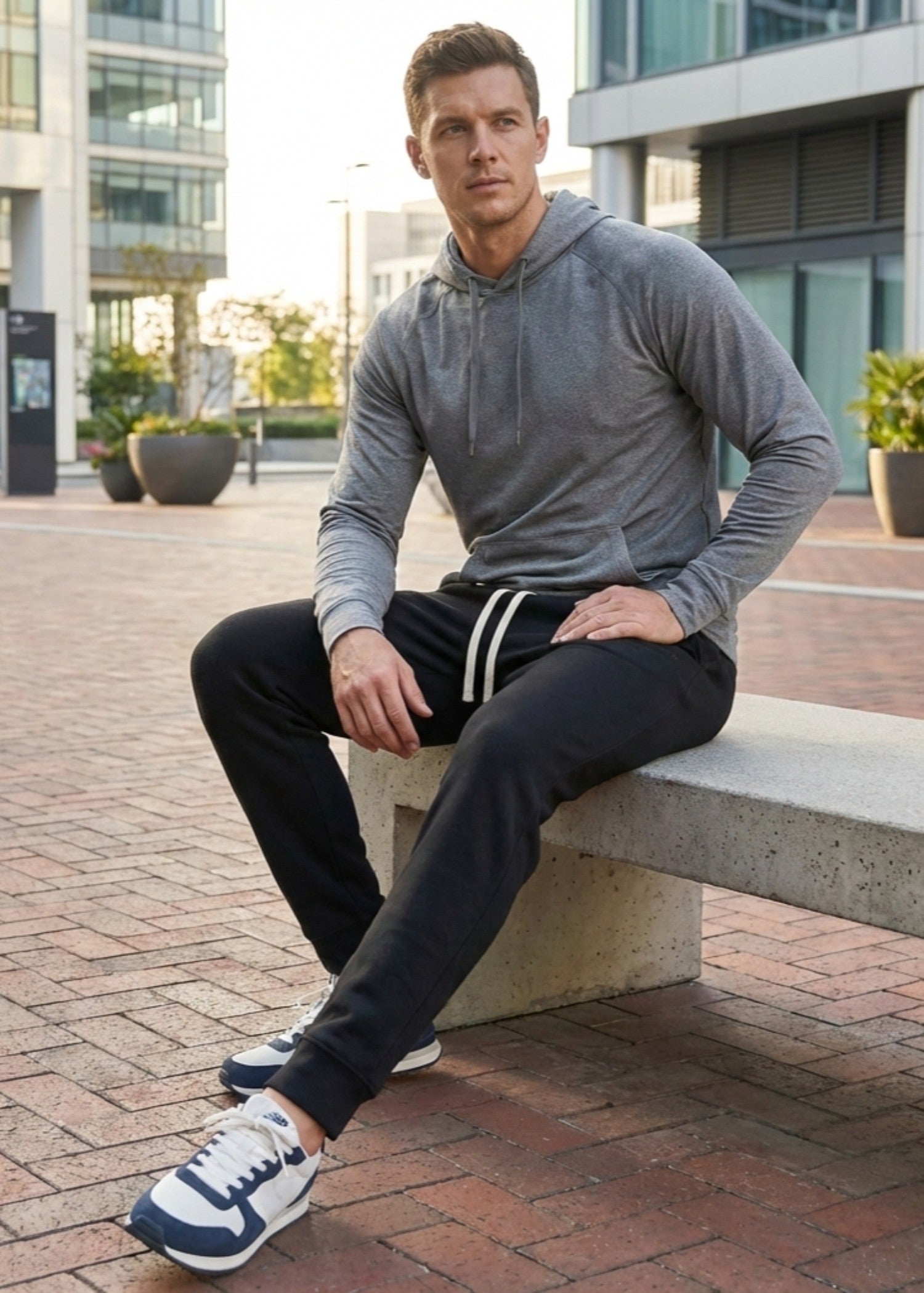 fleece Jogger Pants in Black