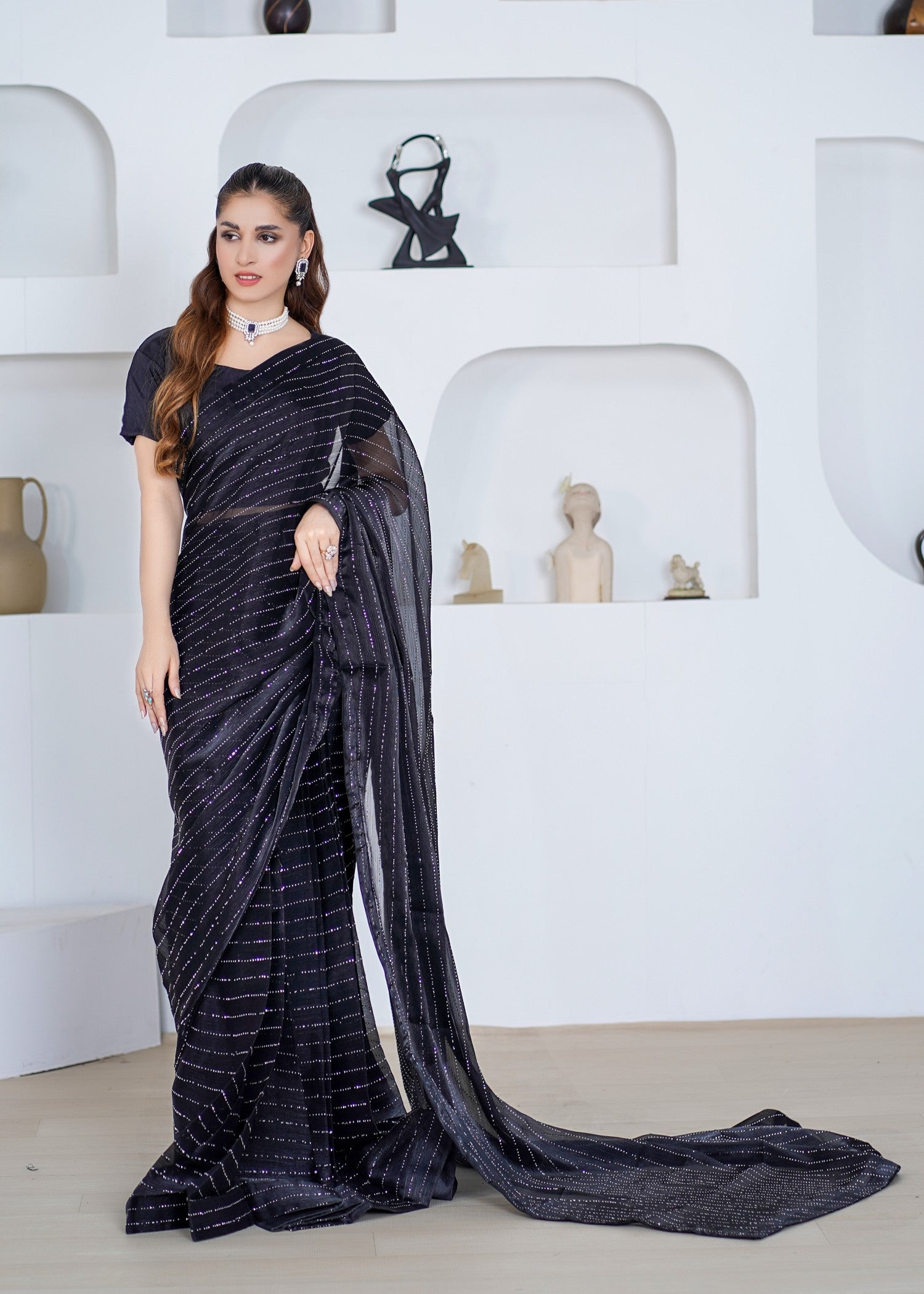raw silk Saree in Black