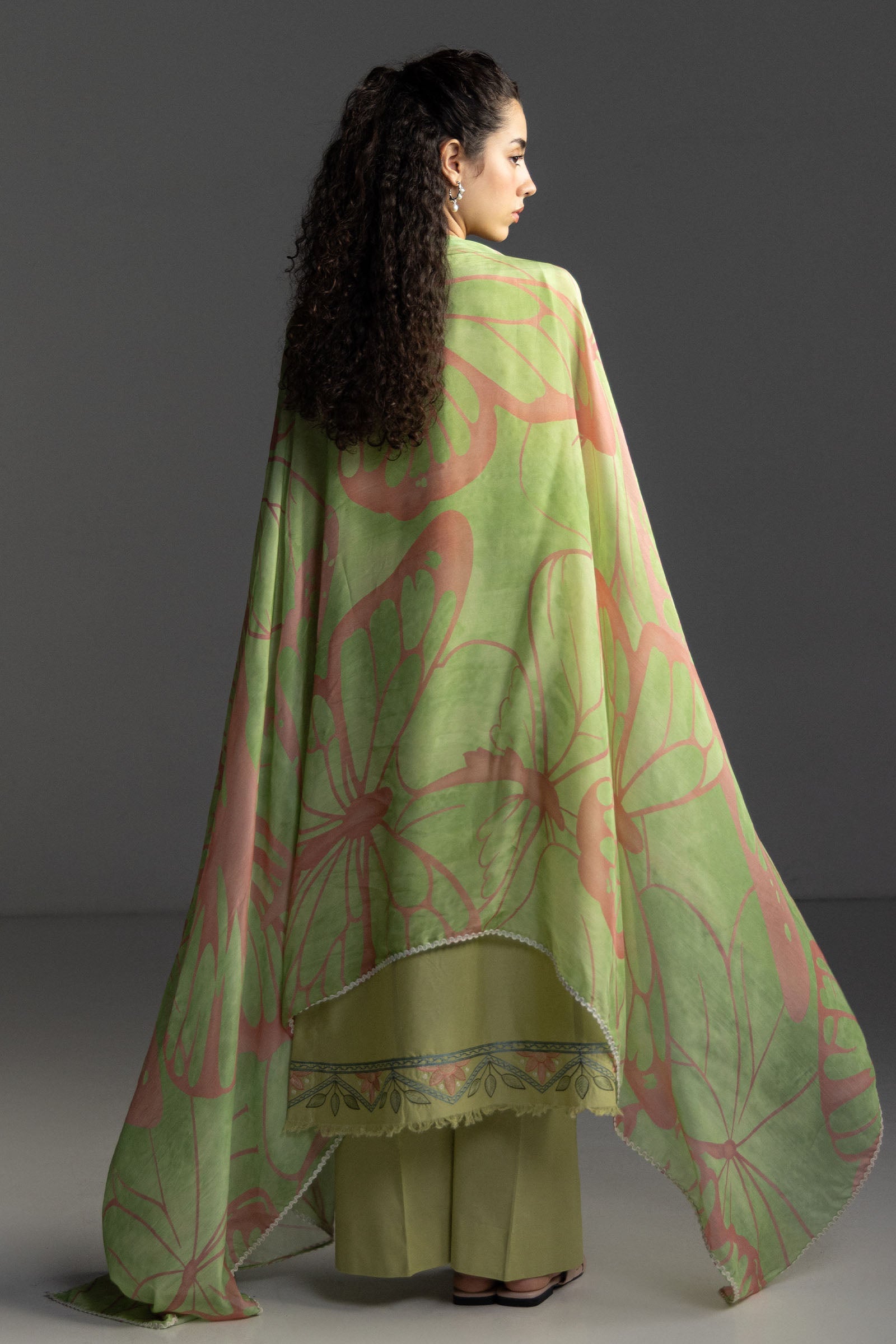 Coco Lawn Edit – Isla-4B