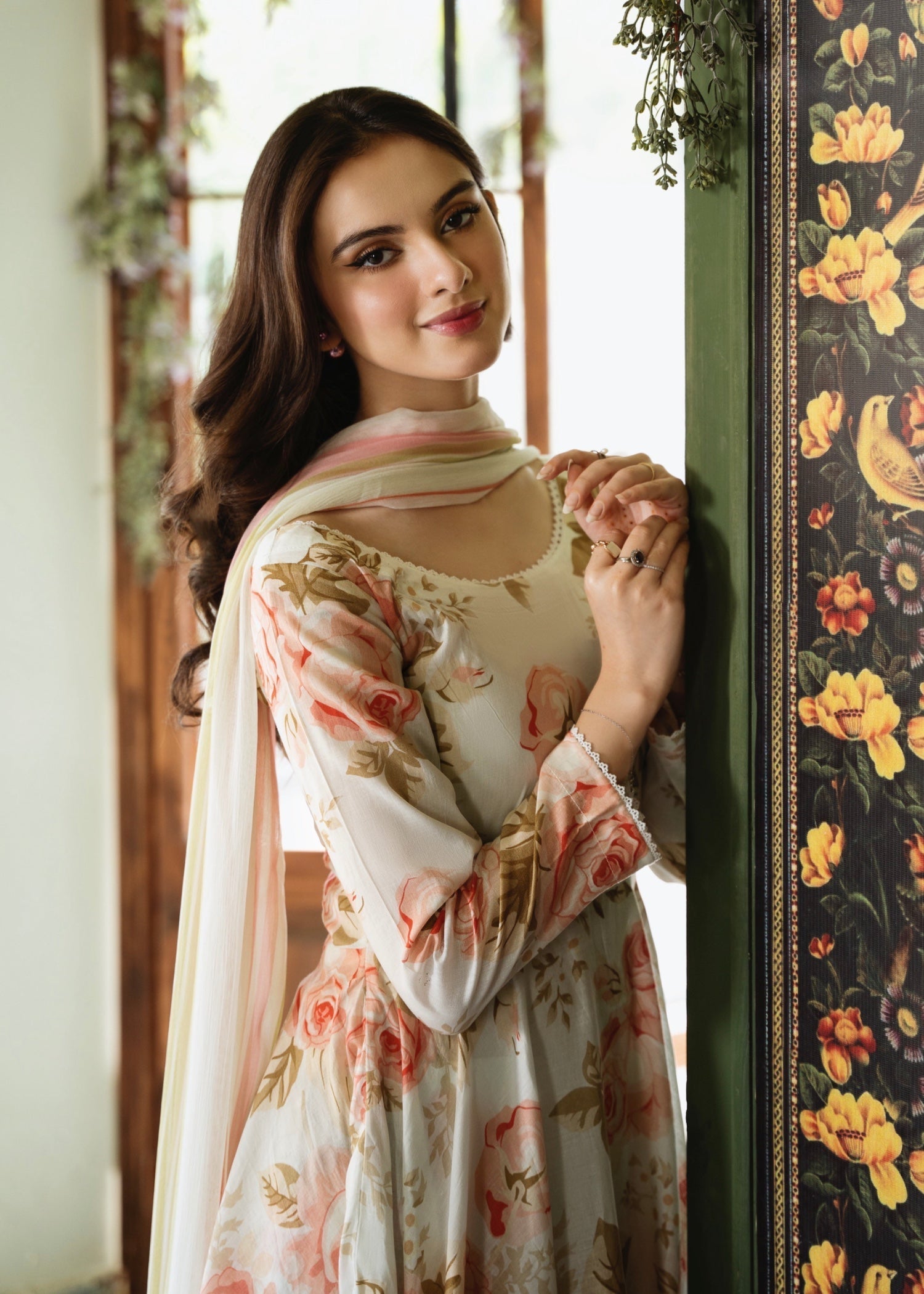 lawn Pishwas in Off-white