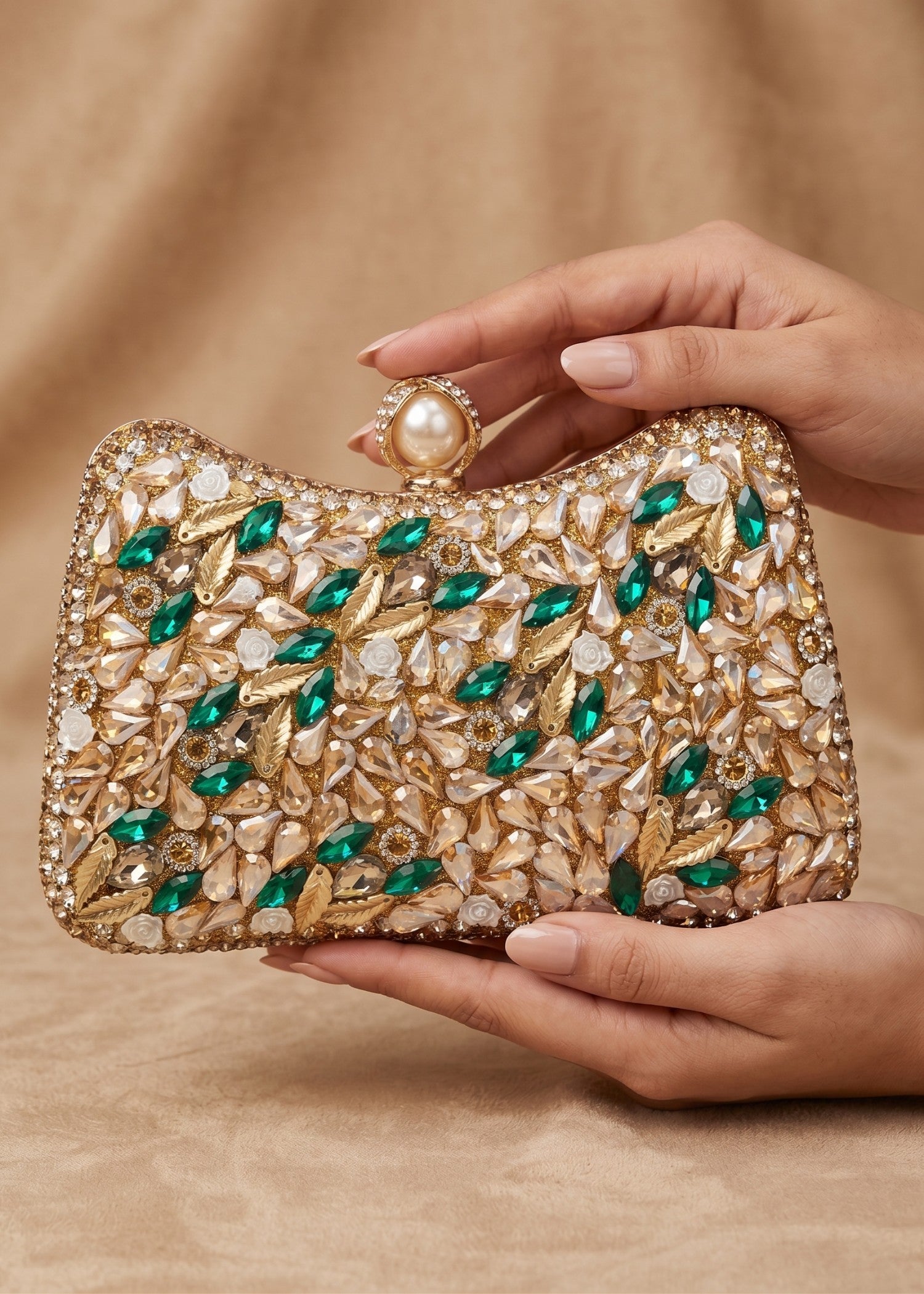 Clutch in Champagne, green Color by - Trendy Women Clutch ZGS4875