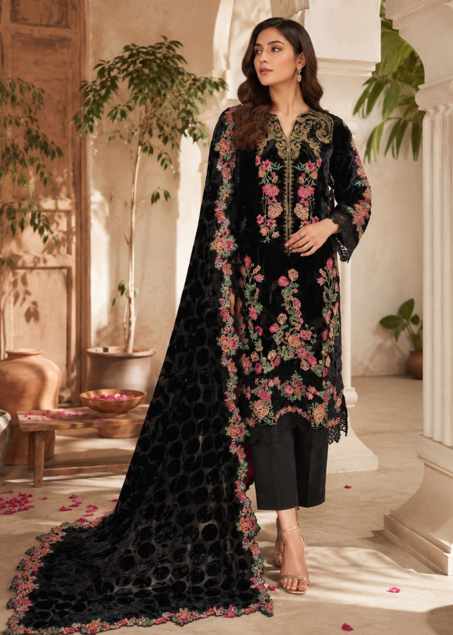velvet Kurta Set in Black