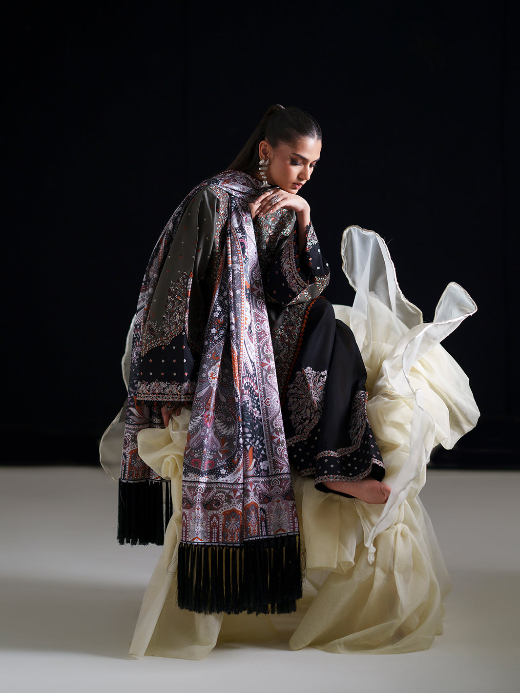 Amour Luxury Lawn – 182-A