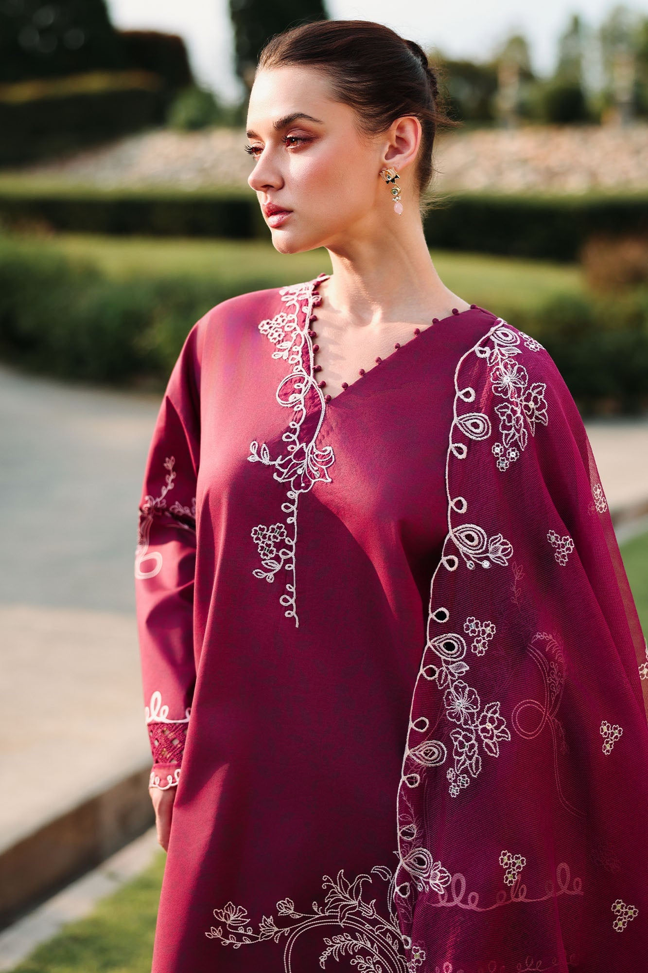 Eid Lawn Edit – Plum Essence