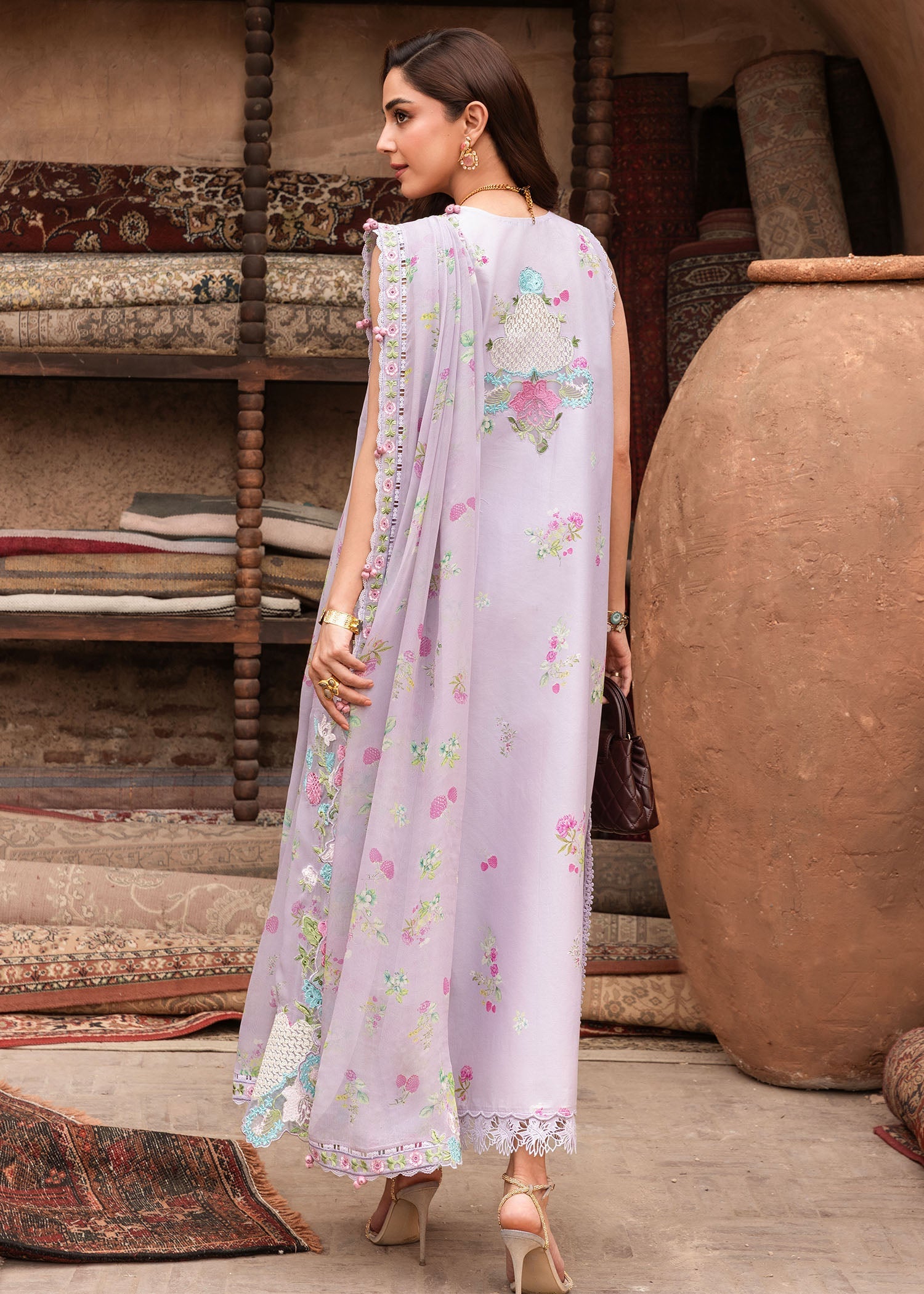 Breeze Festive Luxury Lawn – ROSE-6-B