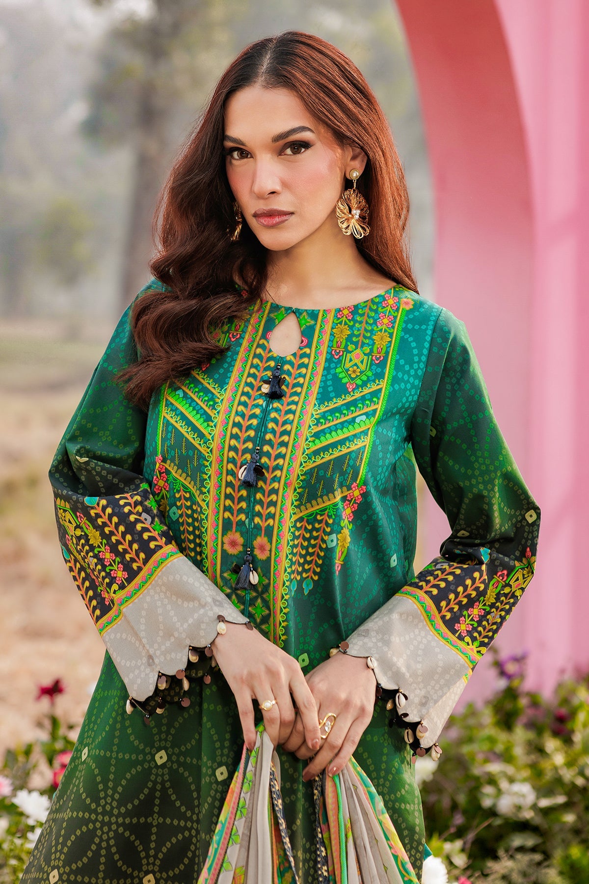 Rang-e-Bahar Lawn – CRB6-01