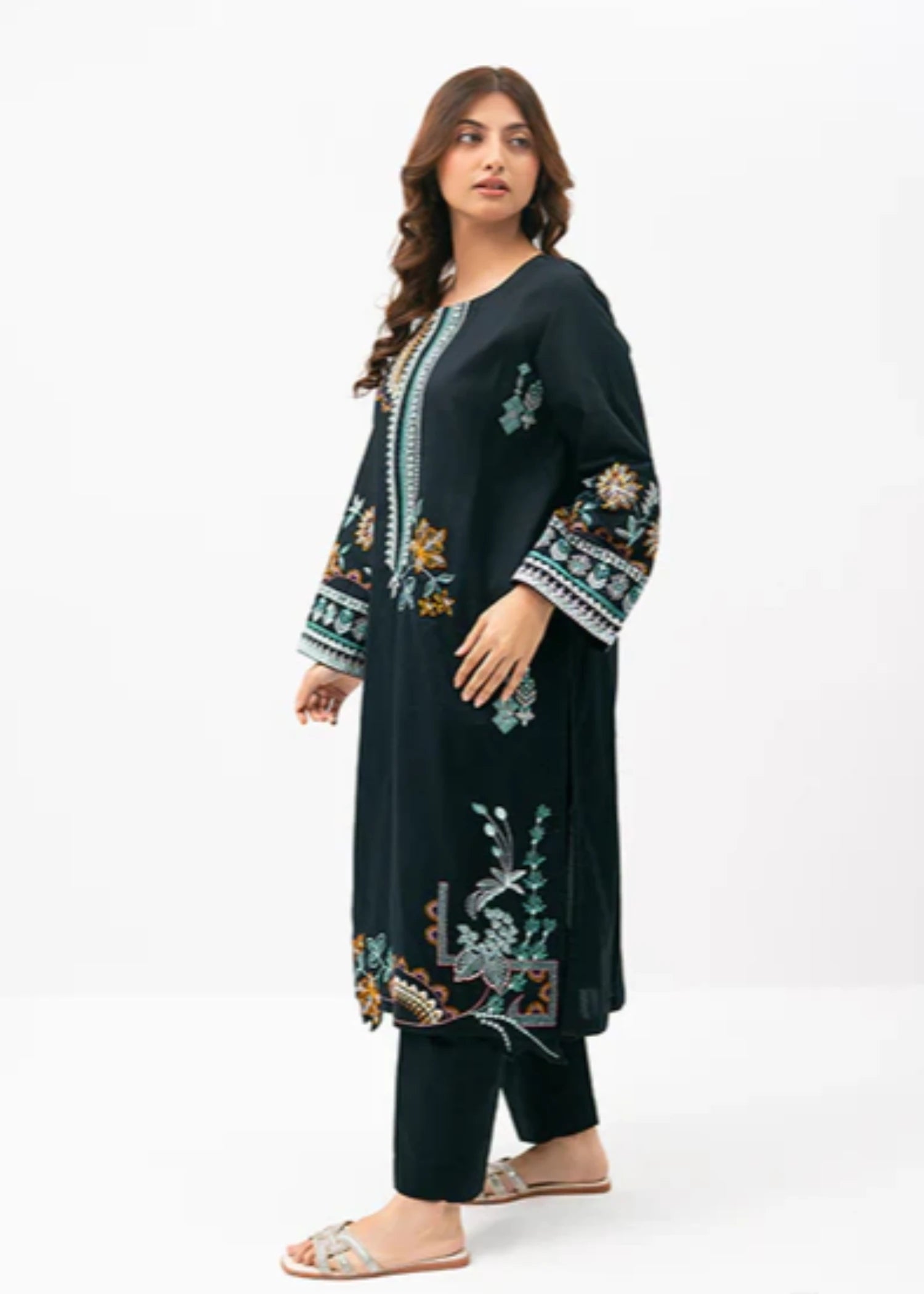 cambric Kurta Set in Jet black