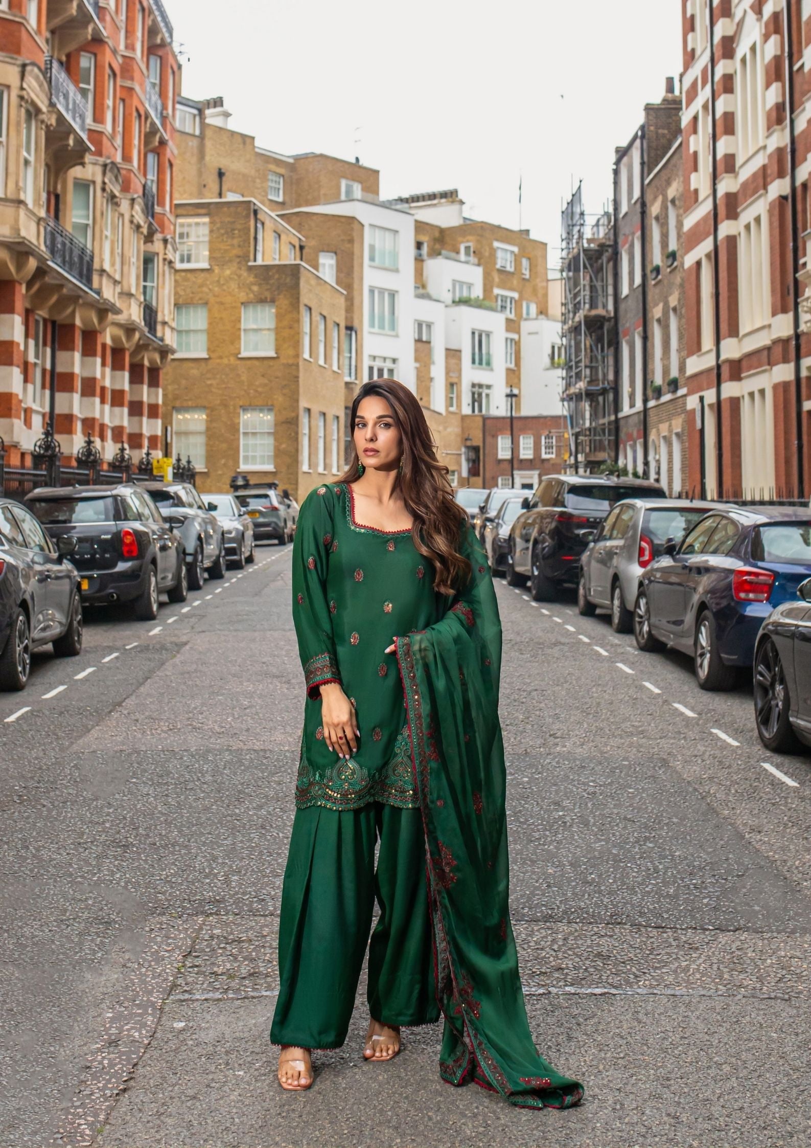 blended grip silk Kurta Set in Bottle green
