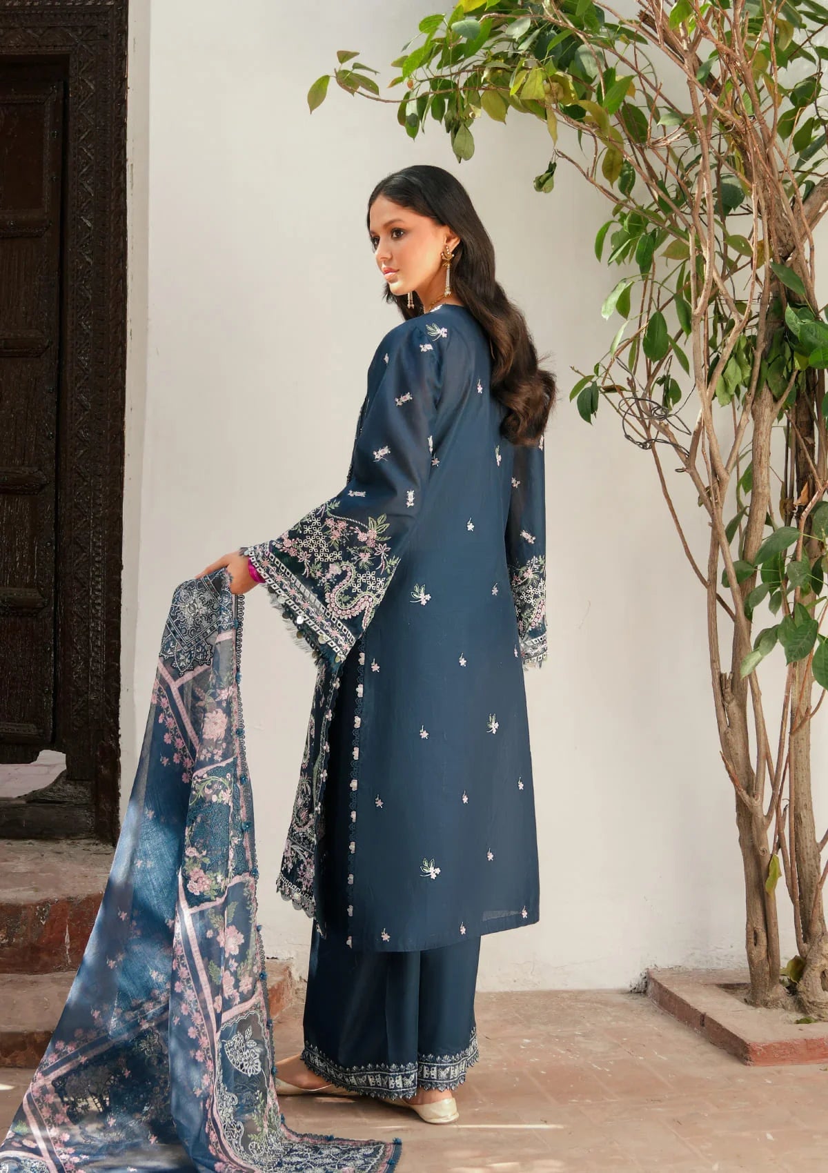 Ek Fasana Luxury Lawn – KLB-1A MALKA