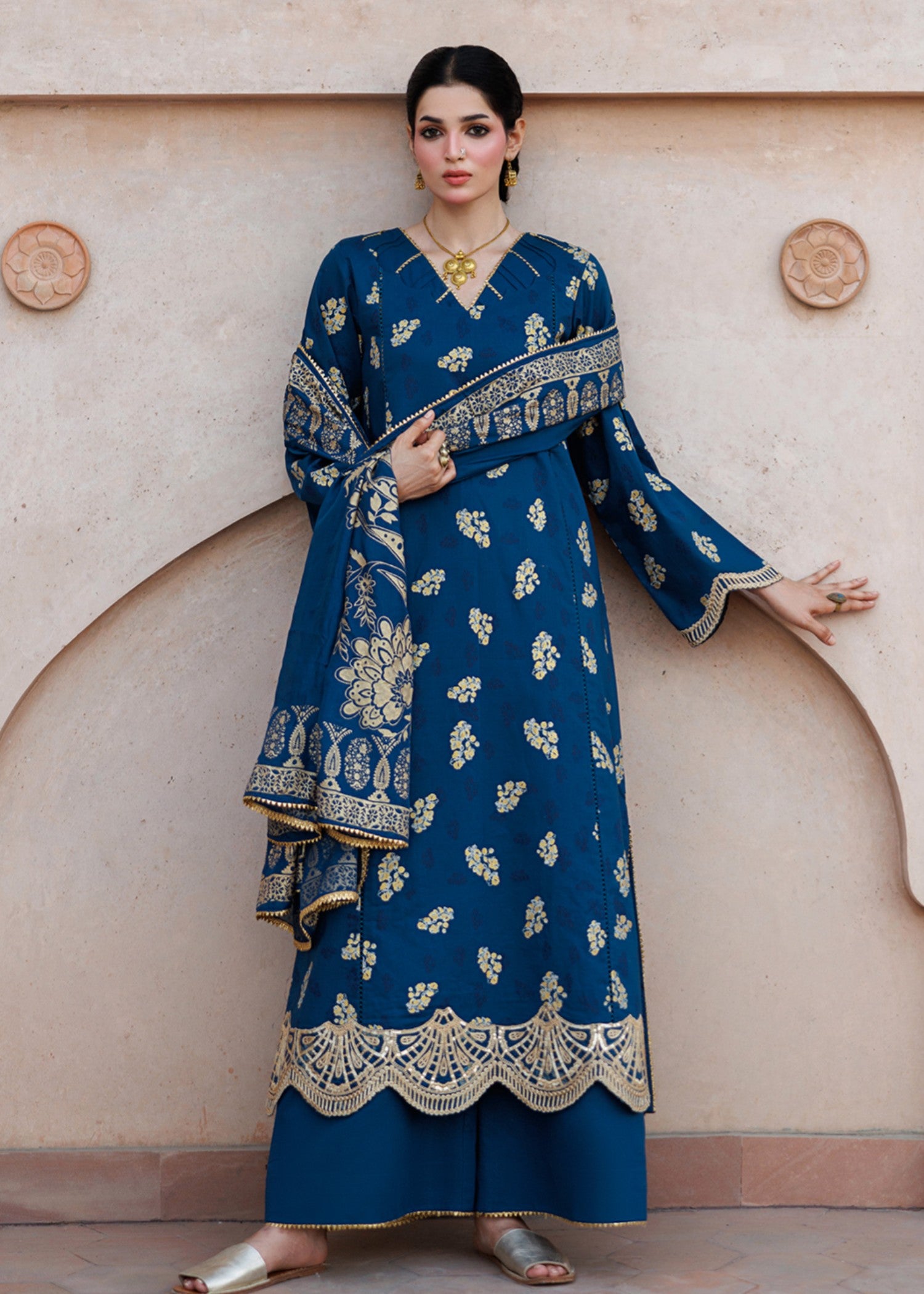 lawn cotton Kurta Set in Royal blue