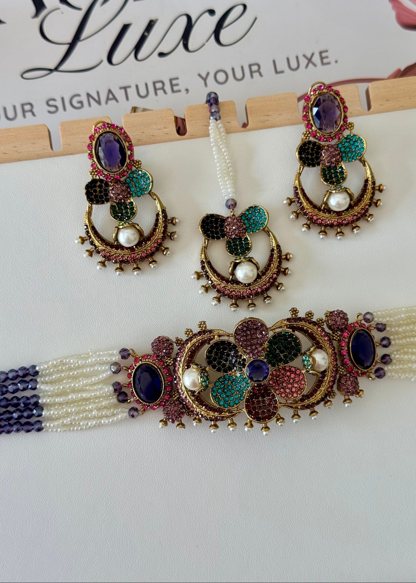Choker in Multi Color by - Trendy Women Choker IFZ4494