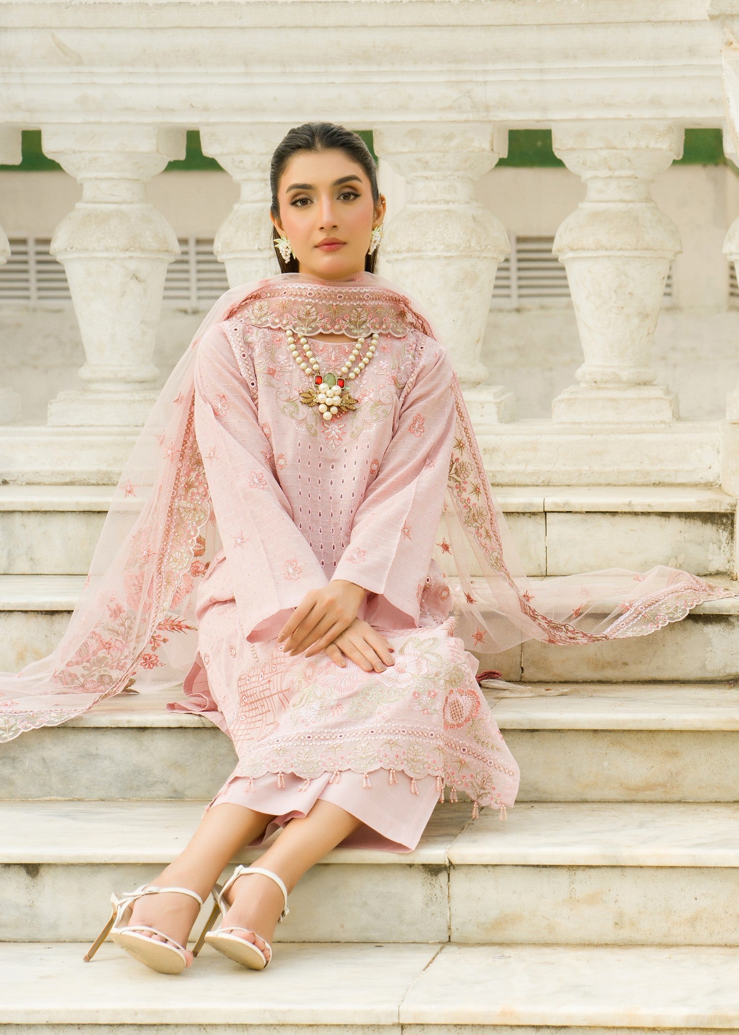 lawn Kurta Set in Baby pink