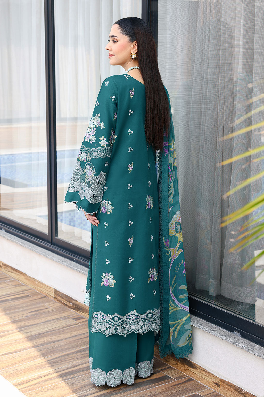 Andaaz Luxury Lawn – Z-1410