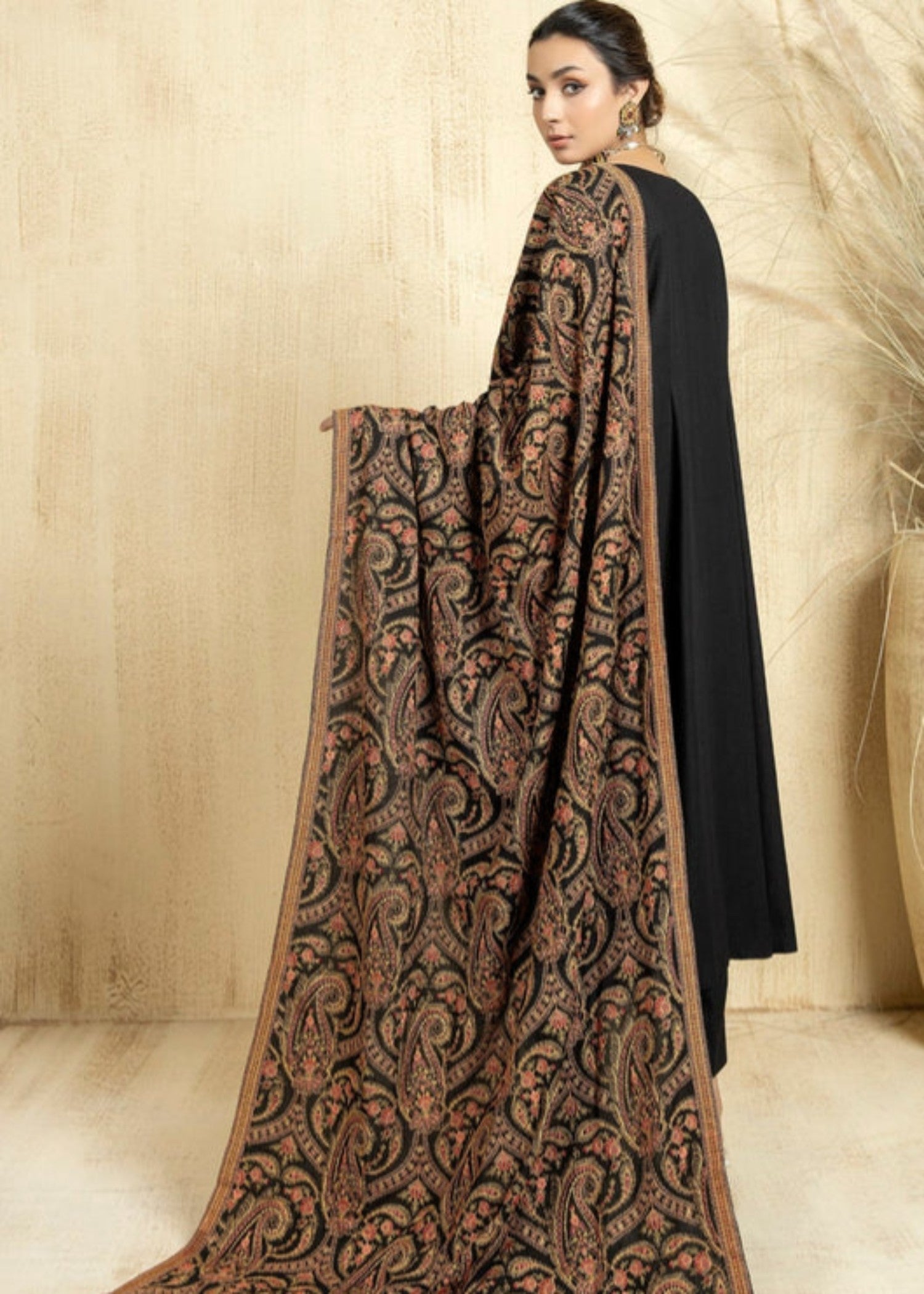 Shawl in Black Color by - Trendy Women Shawl MZB5862