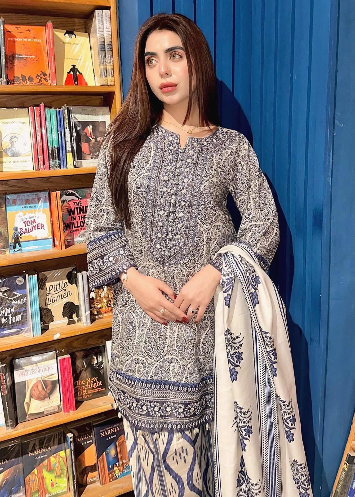 khaddar Kurta Set in Blue, beige