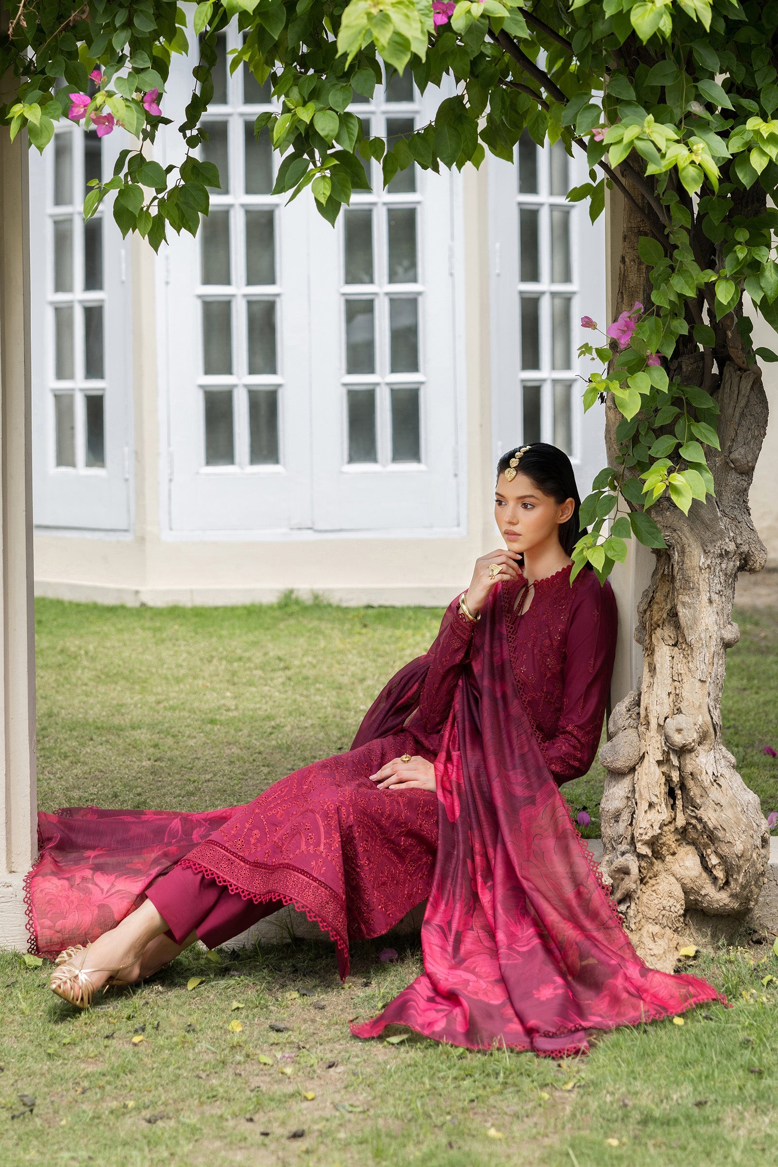Summer Lawn – Freya