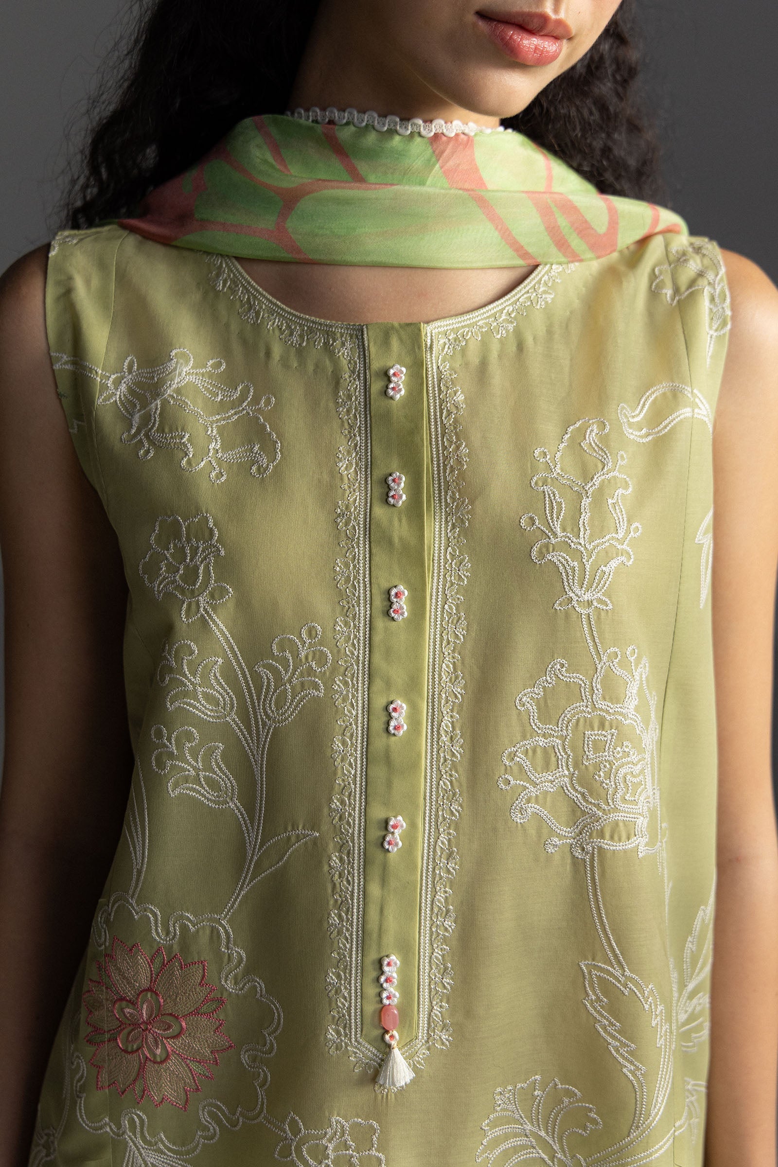 Coco Lawn Edit – Isla-4B