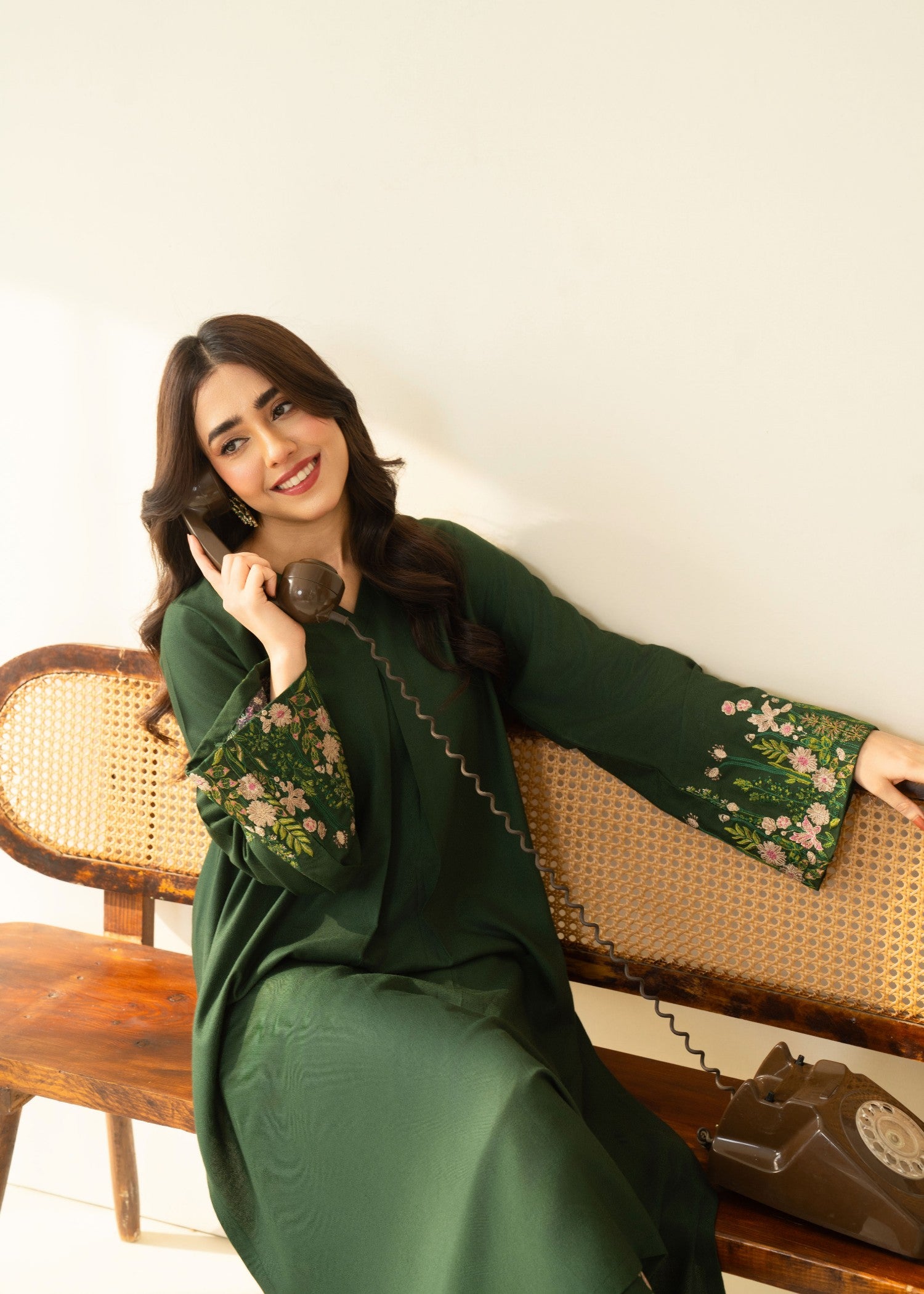 lawn cotton Kurta Set in Bottle green