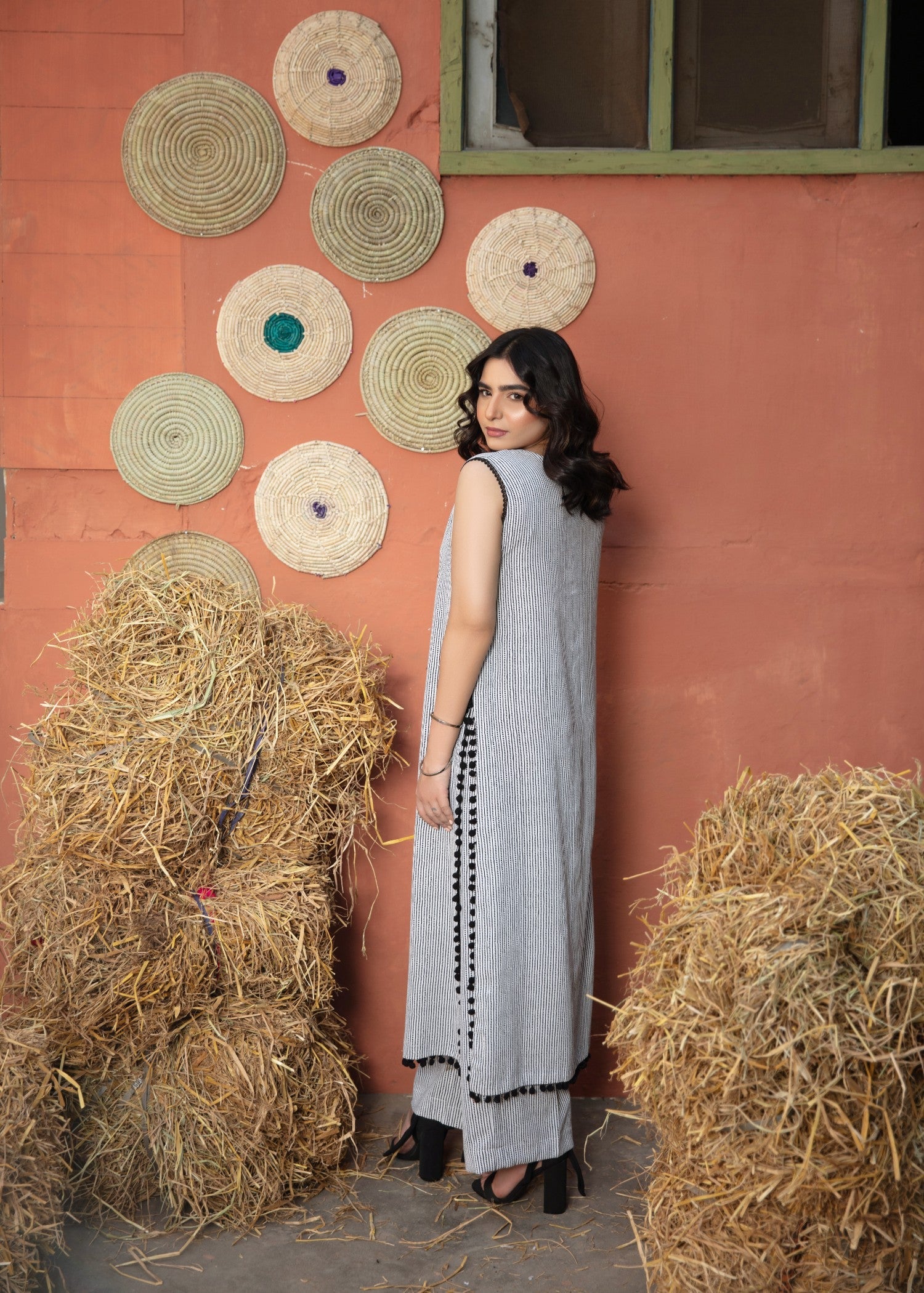 crinkle Kurta Set in Off-white