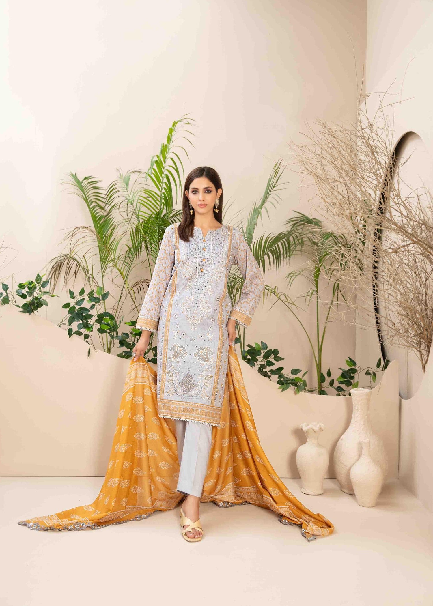 lawn Kurta Set in Lavender blush