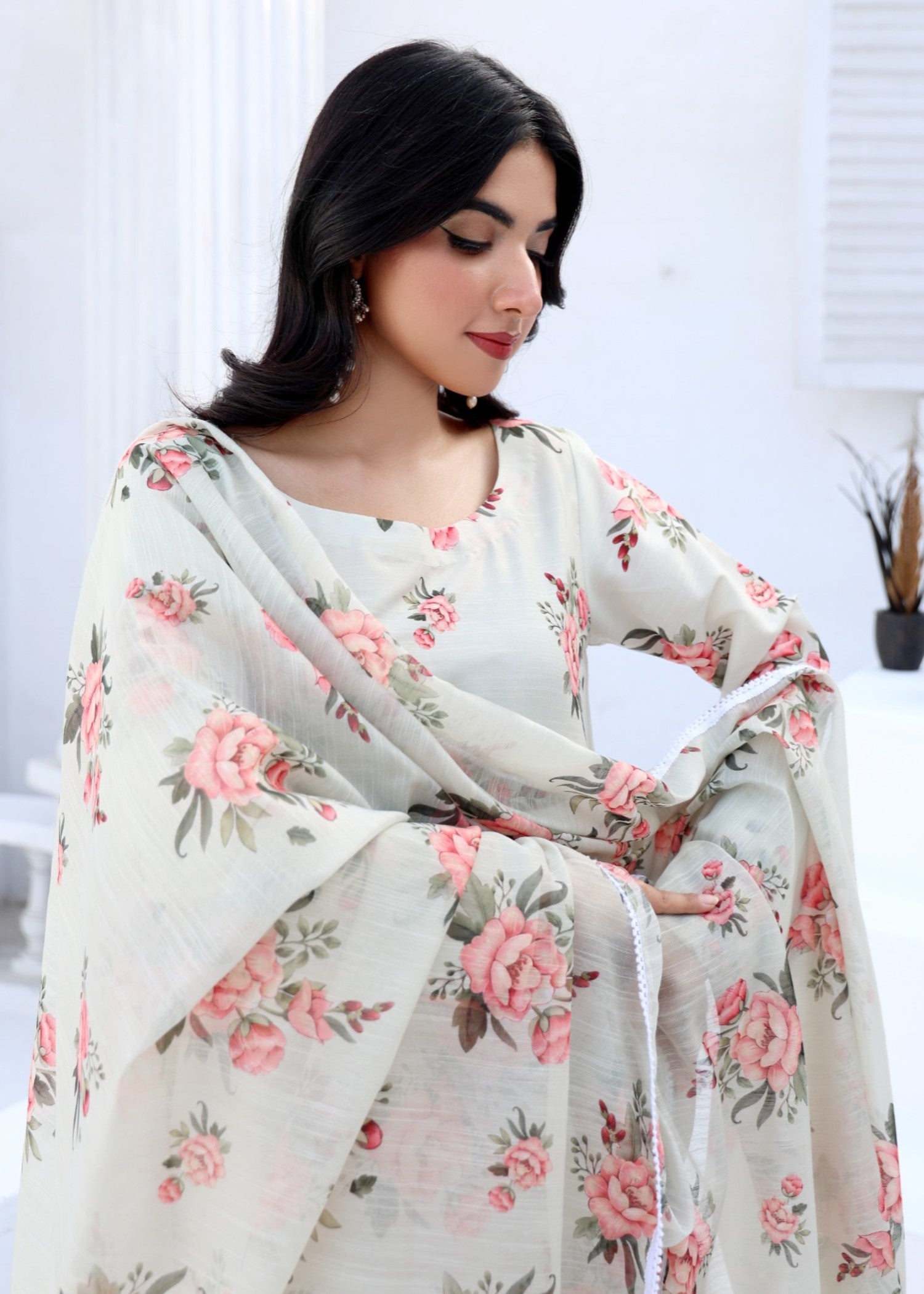 poly lawn Kaftan in Pink, olive green, off-white