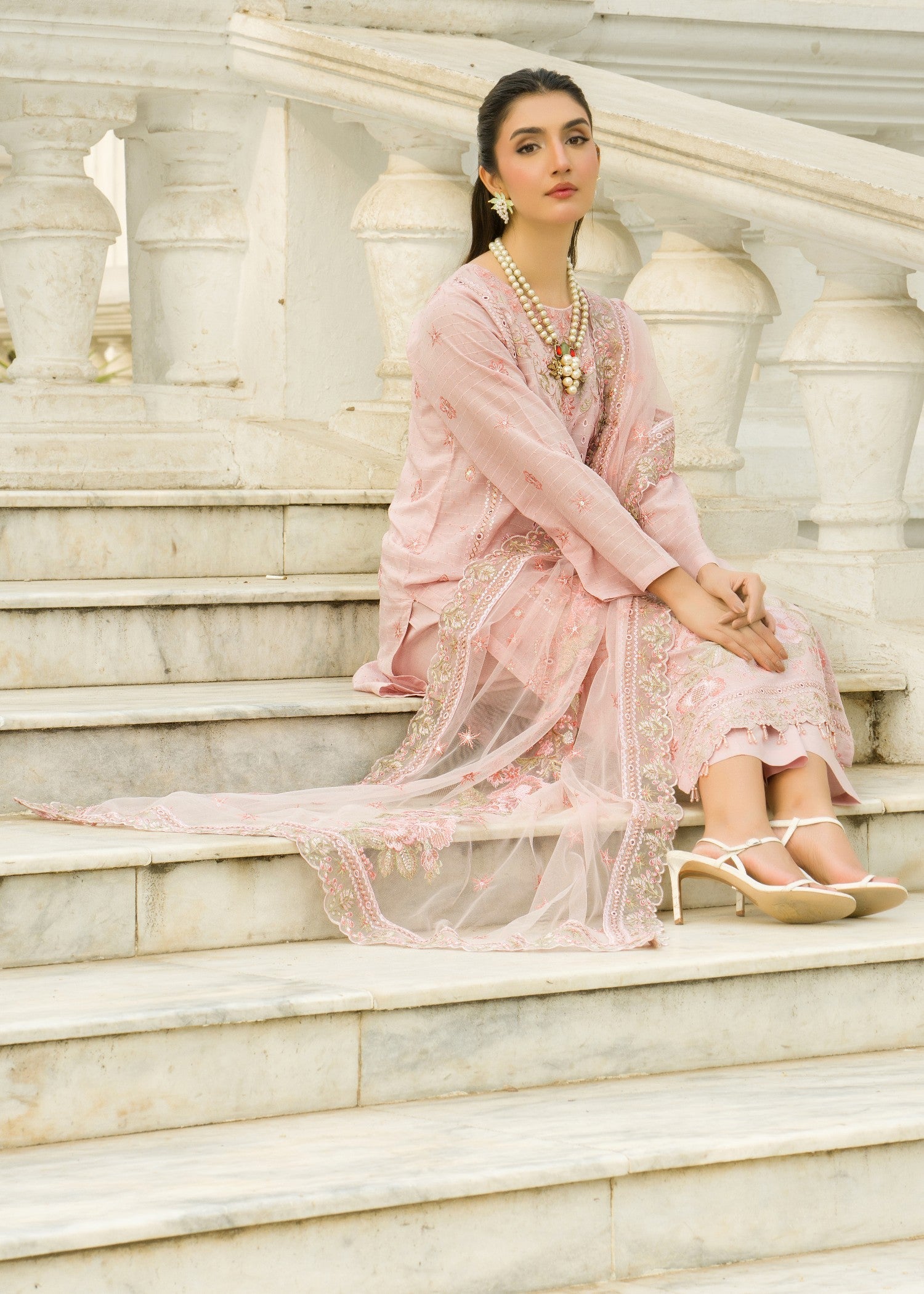 lawn Kurta Set in Baby pink