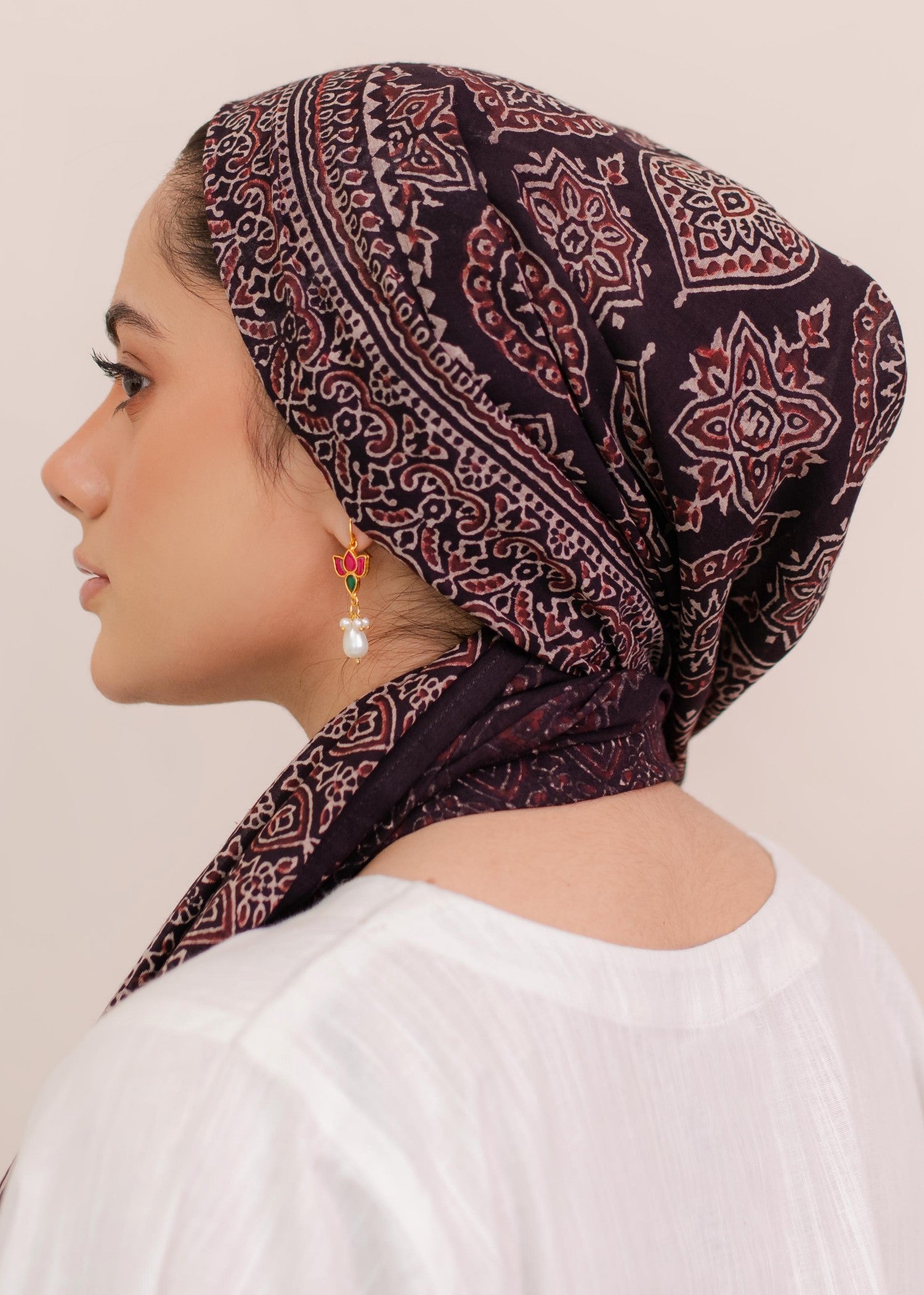 lawn cotton Hijab in Burgundy