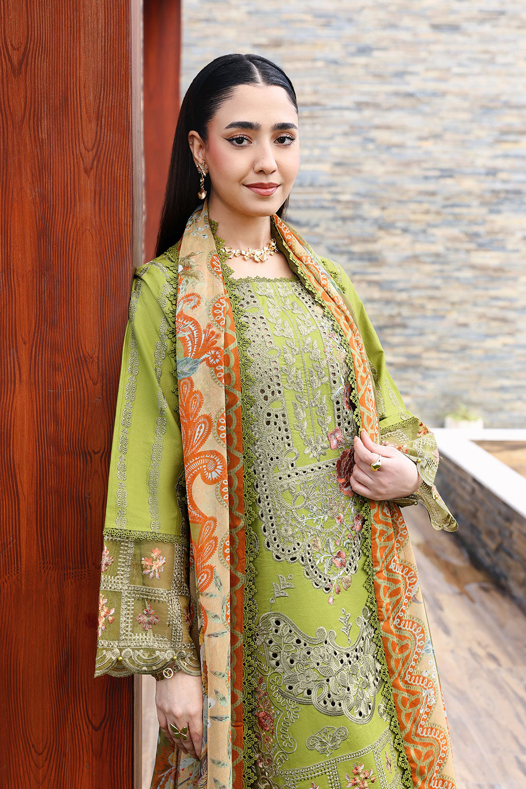 Andaaz Luxury Lawn – Z-1408