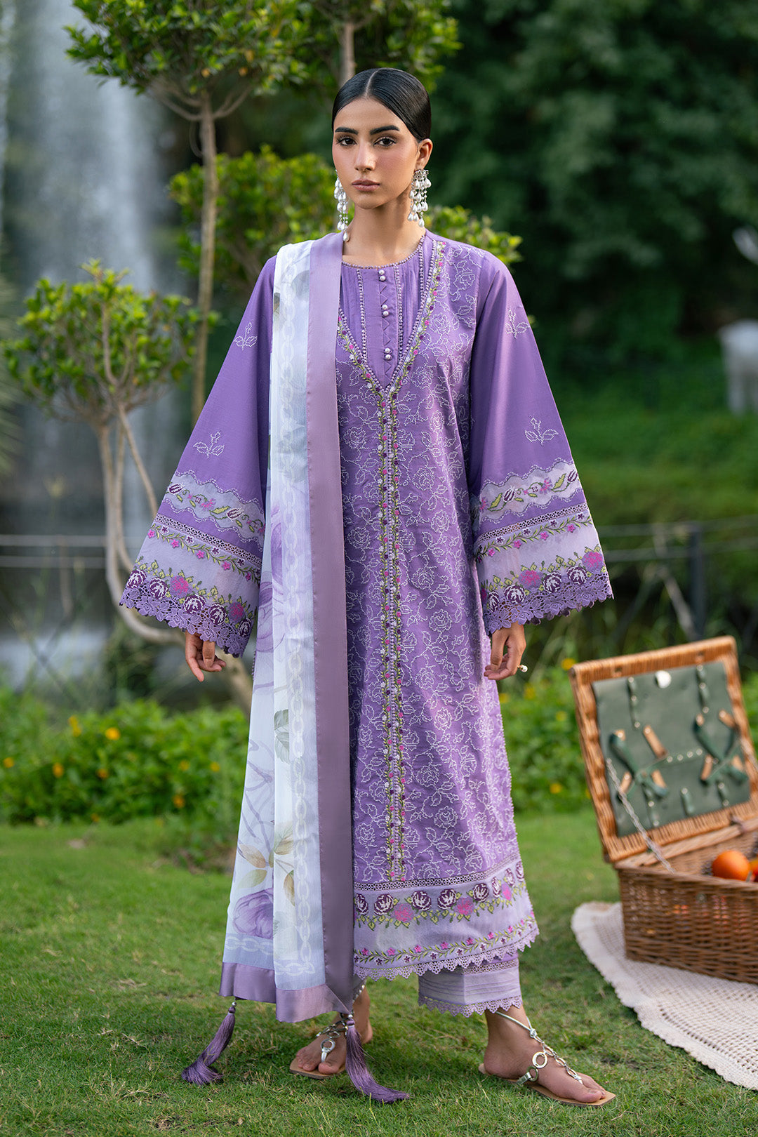 Summer Lawn – 7067-Daria