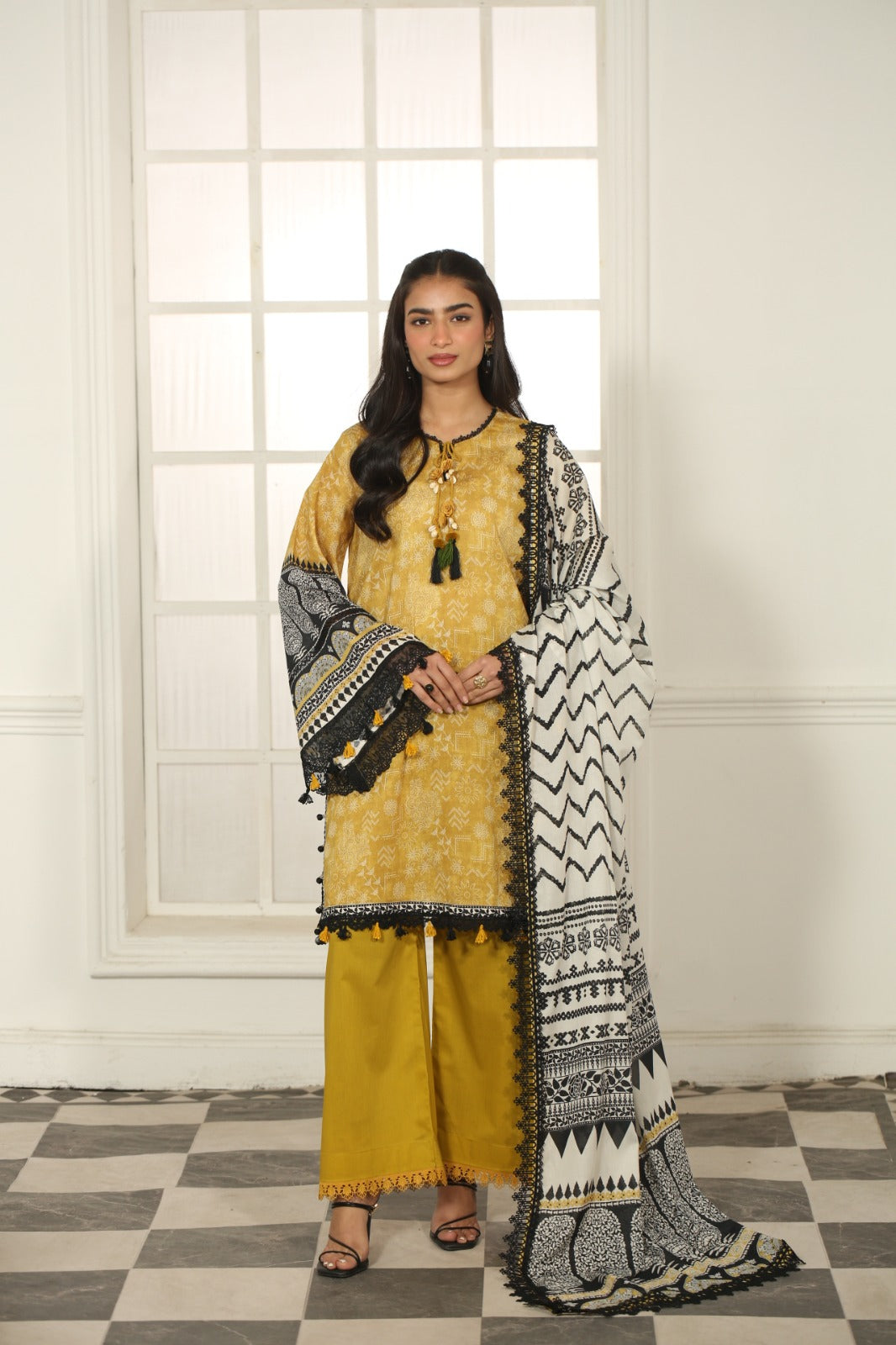 Summer Lawn – SAPPHIRE