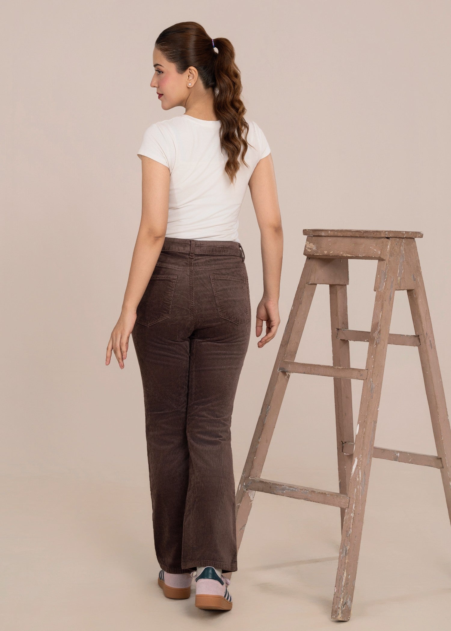 corduroy Pants in Brown